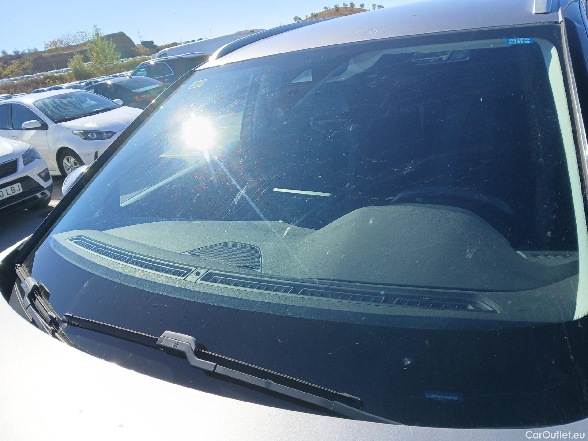  Peugeot  3008 PEUGEOT  / 2016 / 5P / todoterreno 1.5 BlueHDi 96kW (130CV) S&S Style #33