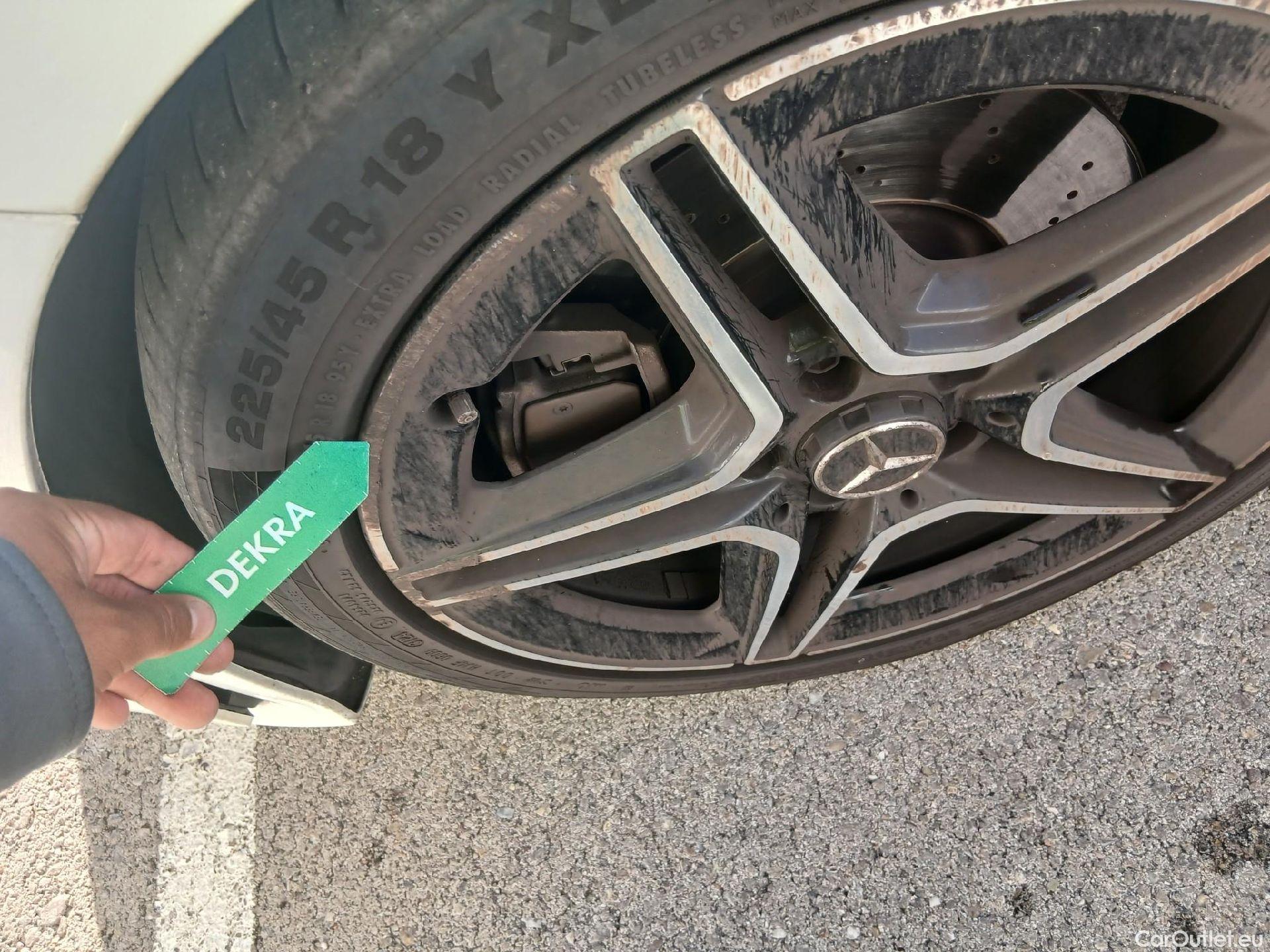 Mercedes  CLA-Klasse Clase CLA CLA 200 d (118.612)AMG AMG Line 150CV AT8 E6d #19