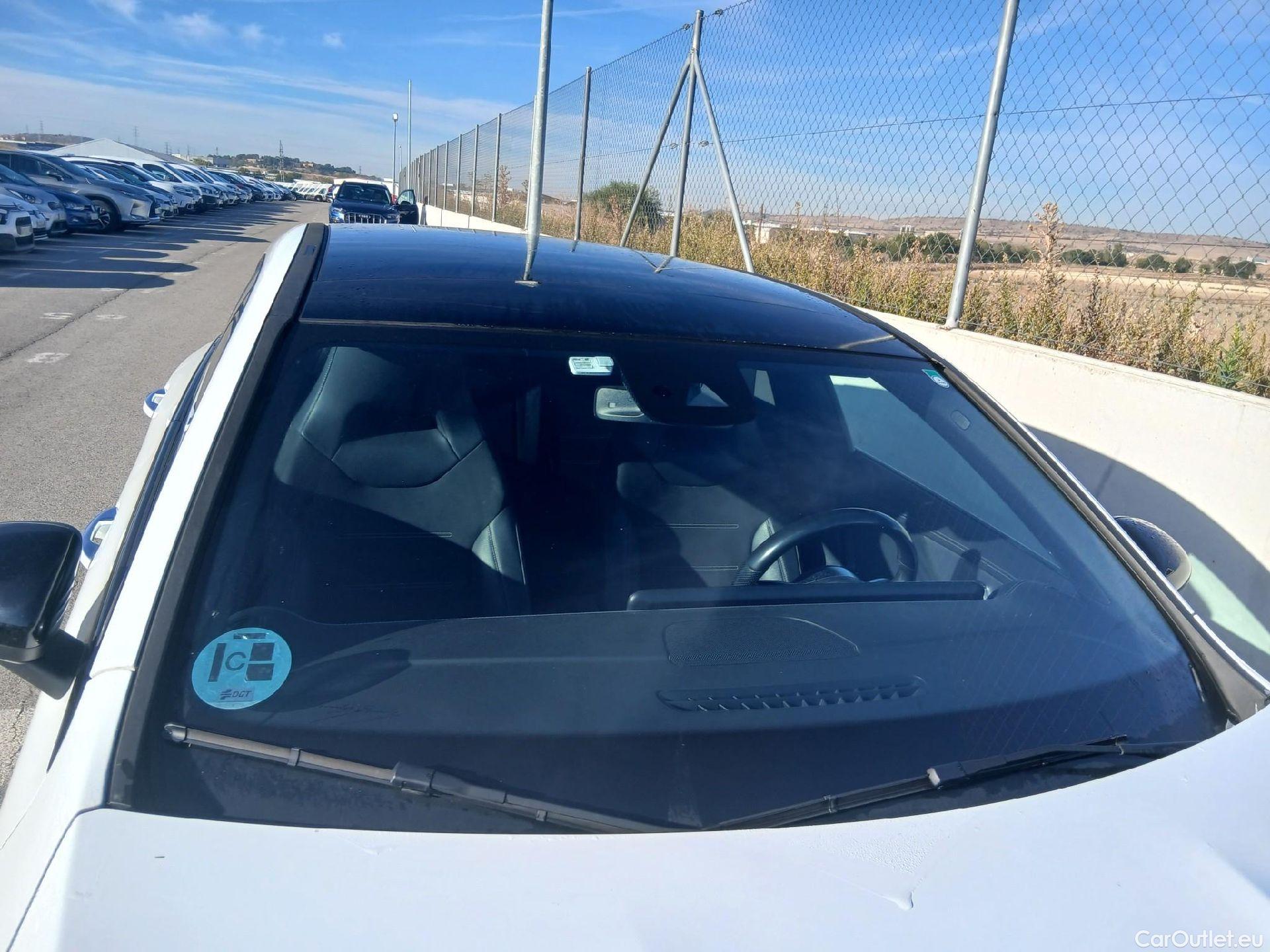 Mercedes  CLA-Klasse Clase CLA CLA 200 d (118.612)AMG AMG Line 150CV AT8 E6d #16