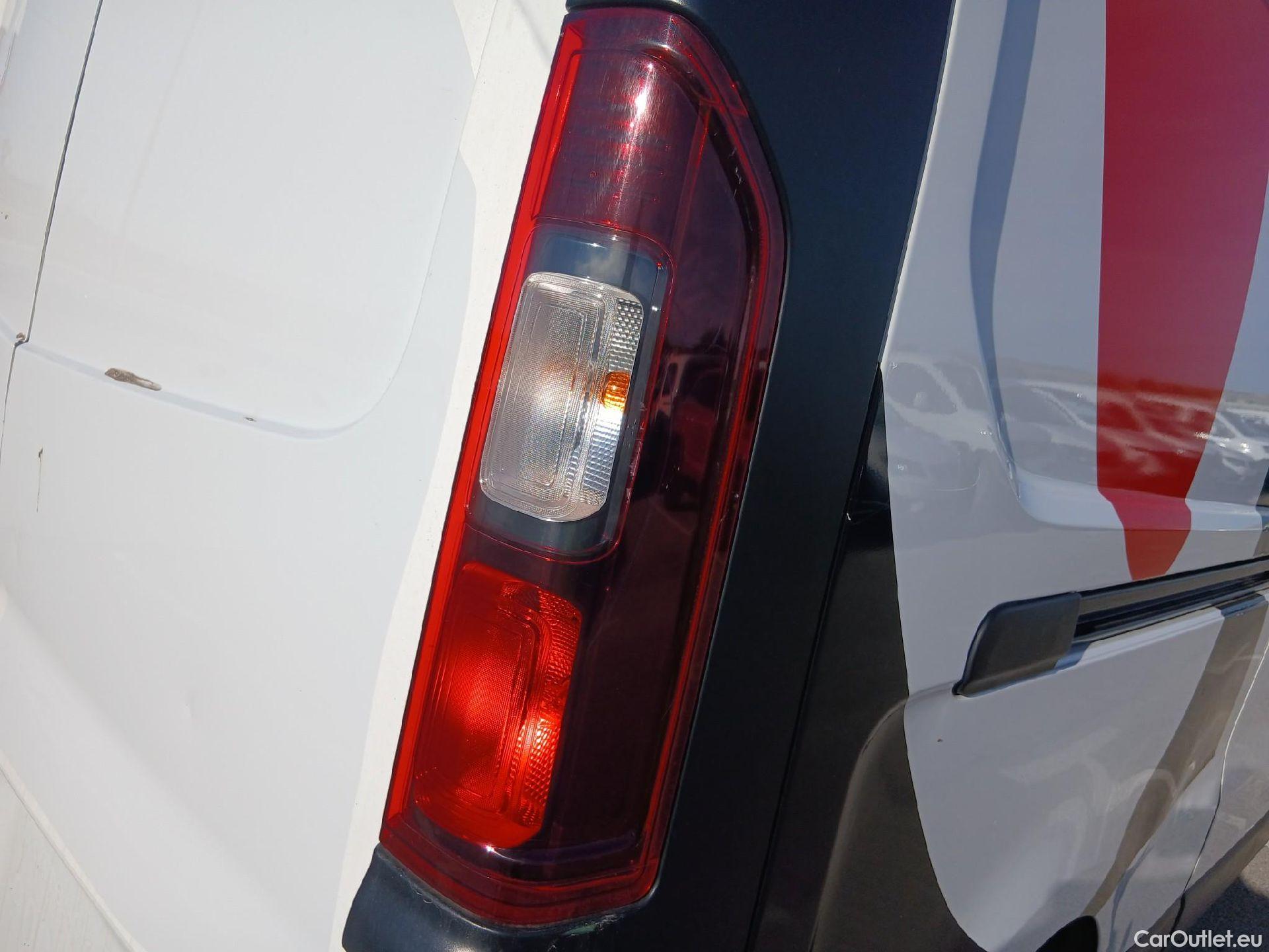  Opel  Vivaro  B Furgón/Combi Furgón L2H1 2.9T Expression 1.6 CDTI 115CV MT6 E5 #29