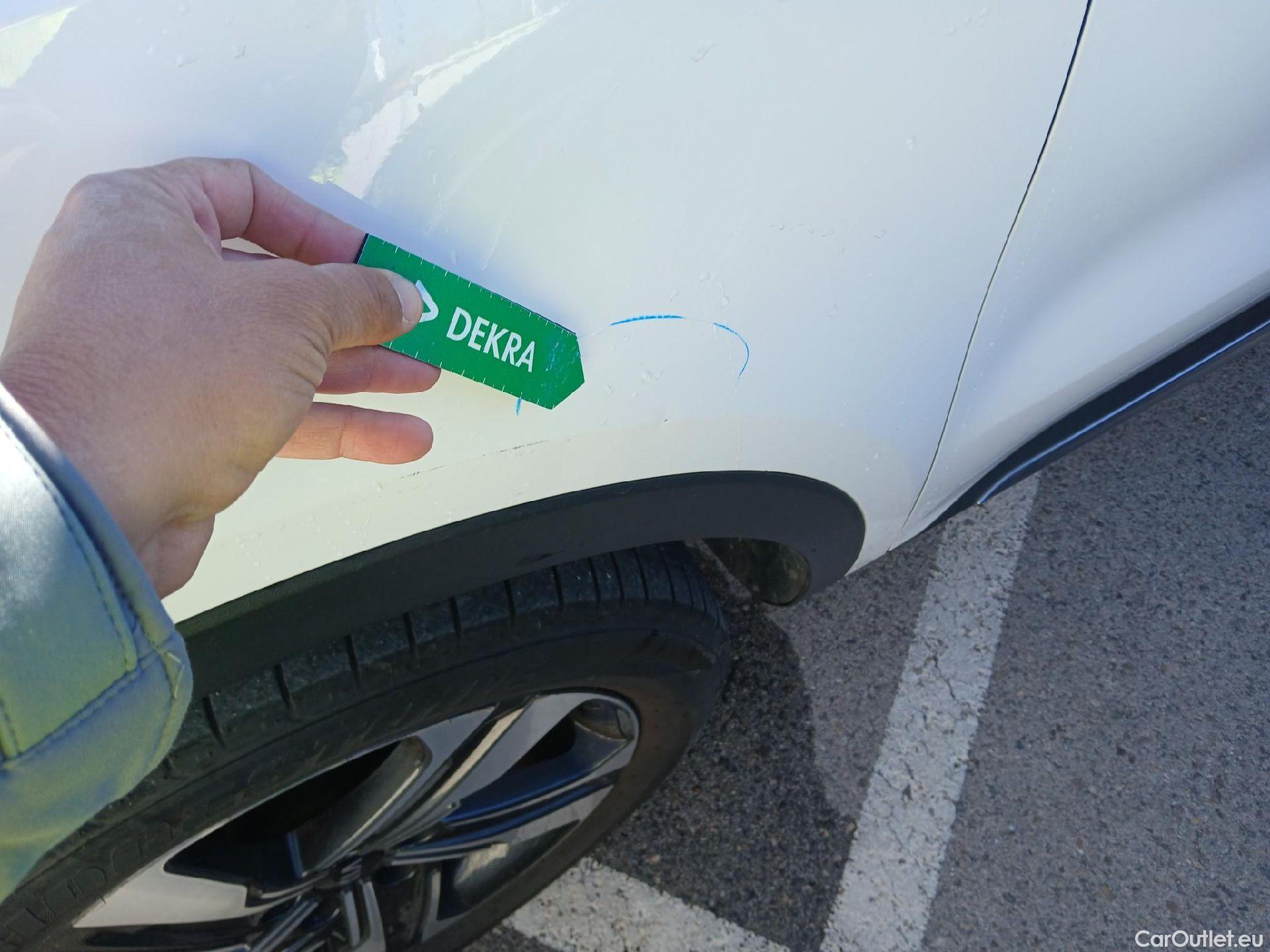  KIA  Sorento KIA  / 2020 / 5P / todoterreno 1.6 T-GDi HEV Emotion 4x4 7pl #14