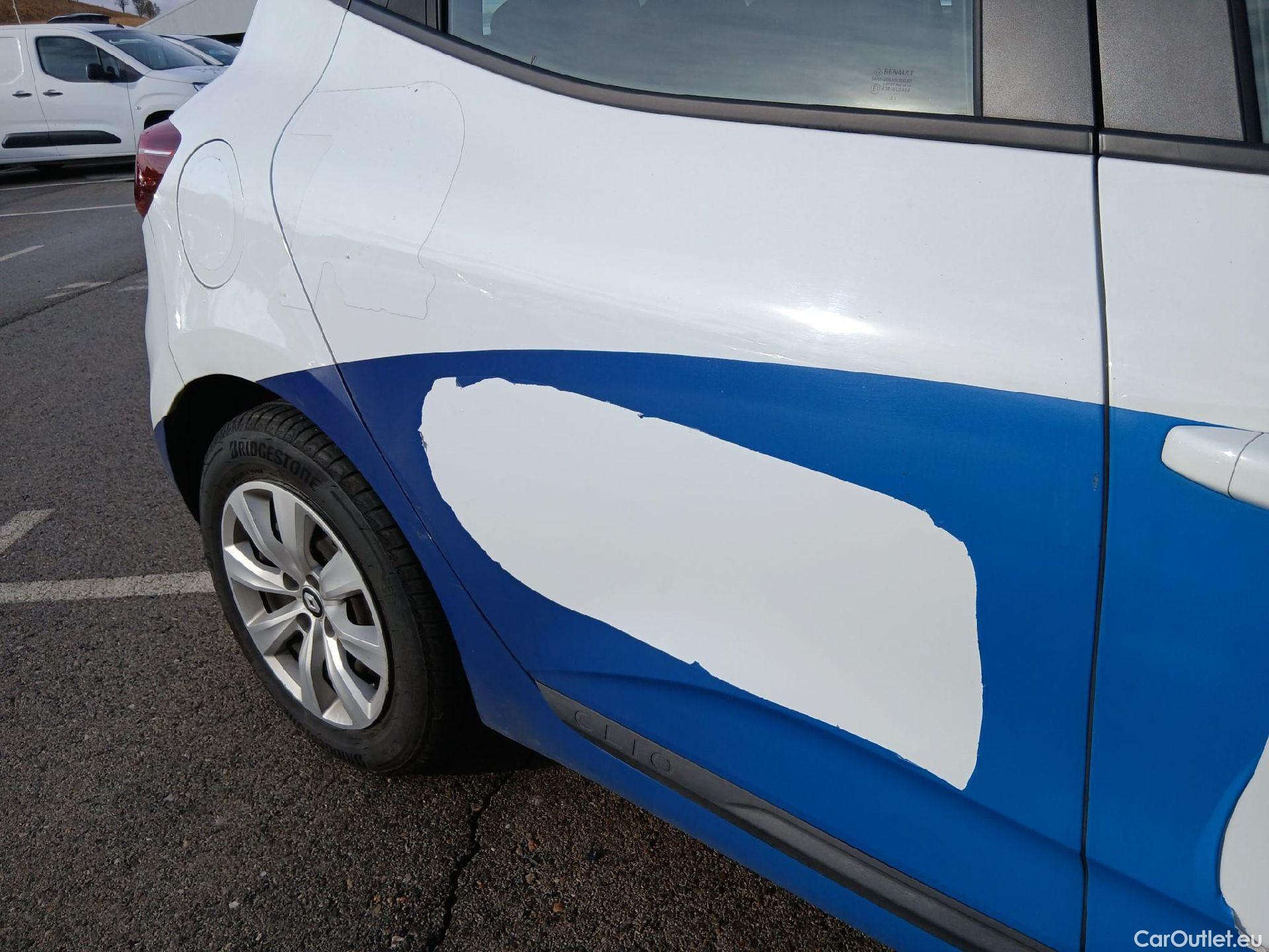  Renault  Clio RENAULT  / 2019 / 5P / berlina con portón Business TCe 74 kW (100CV) GLP #30