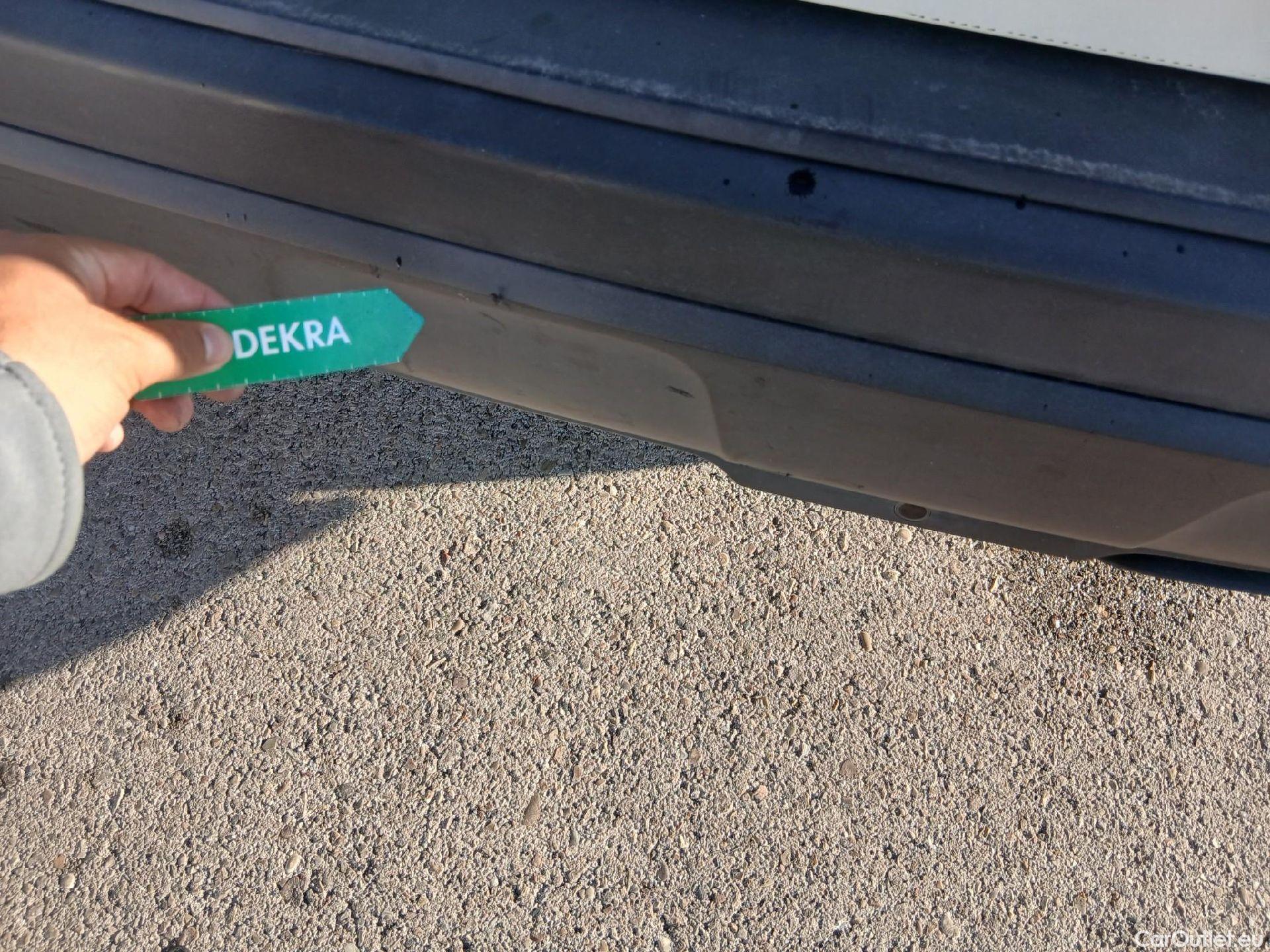  Peugeot  3008 PEUGEOT  / 2020 / 5P / todoterreno 1.5 BlueHDi 96kW (130CV) S&S Active Pack (CM) #30