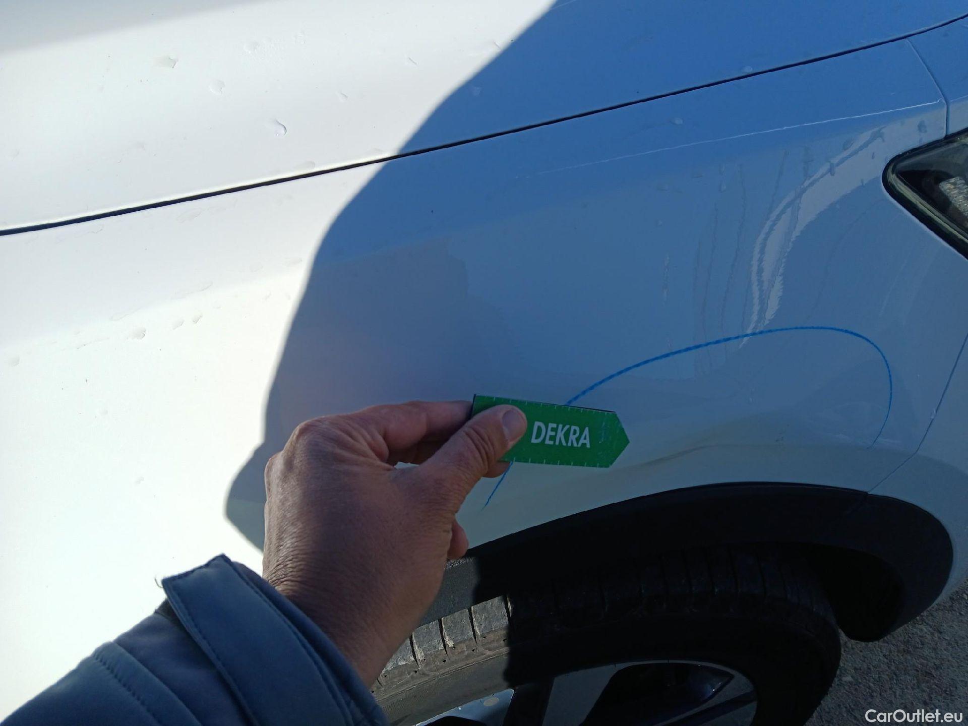  KIA  Sorento KIA  / 2020 / 5P / todoterreno 1.6 T-GDi HEV Emotion 4x4 7pl #27