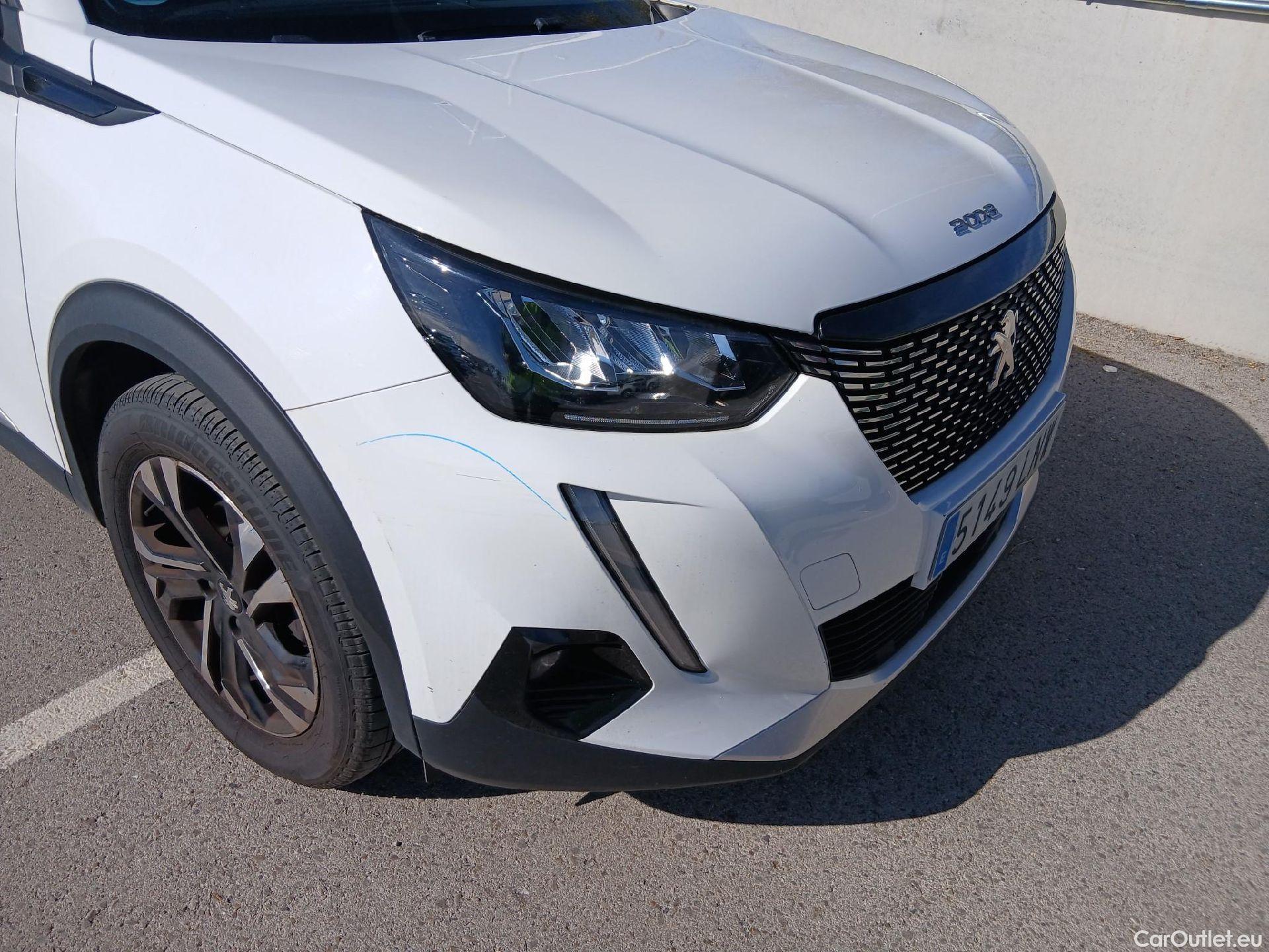  Peugeot  2008 PEUGEOT  / 2019 / 5P / todoterreno Allure Pack BlueHDI 81kW (110CV) (AC) #7