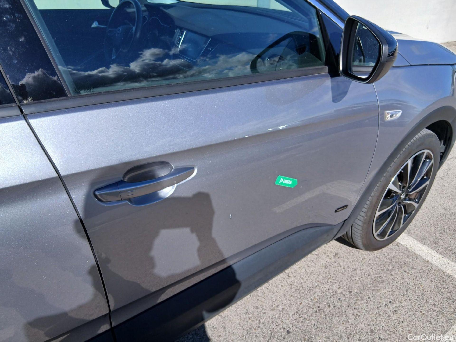  Opel   Grandland X Grandland X Plug-in-Hybrid Ultimate 1.6 180CV AT8 #27