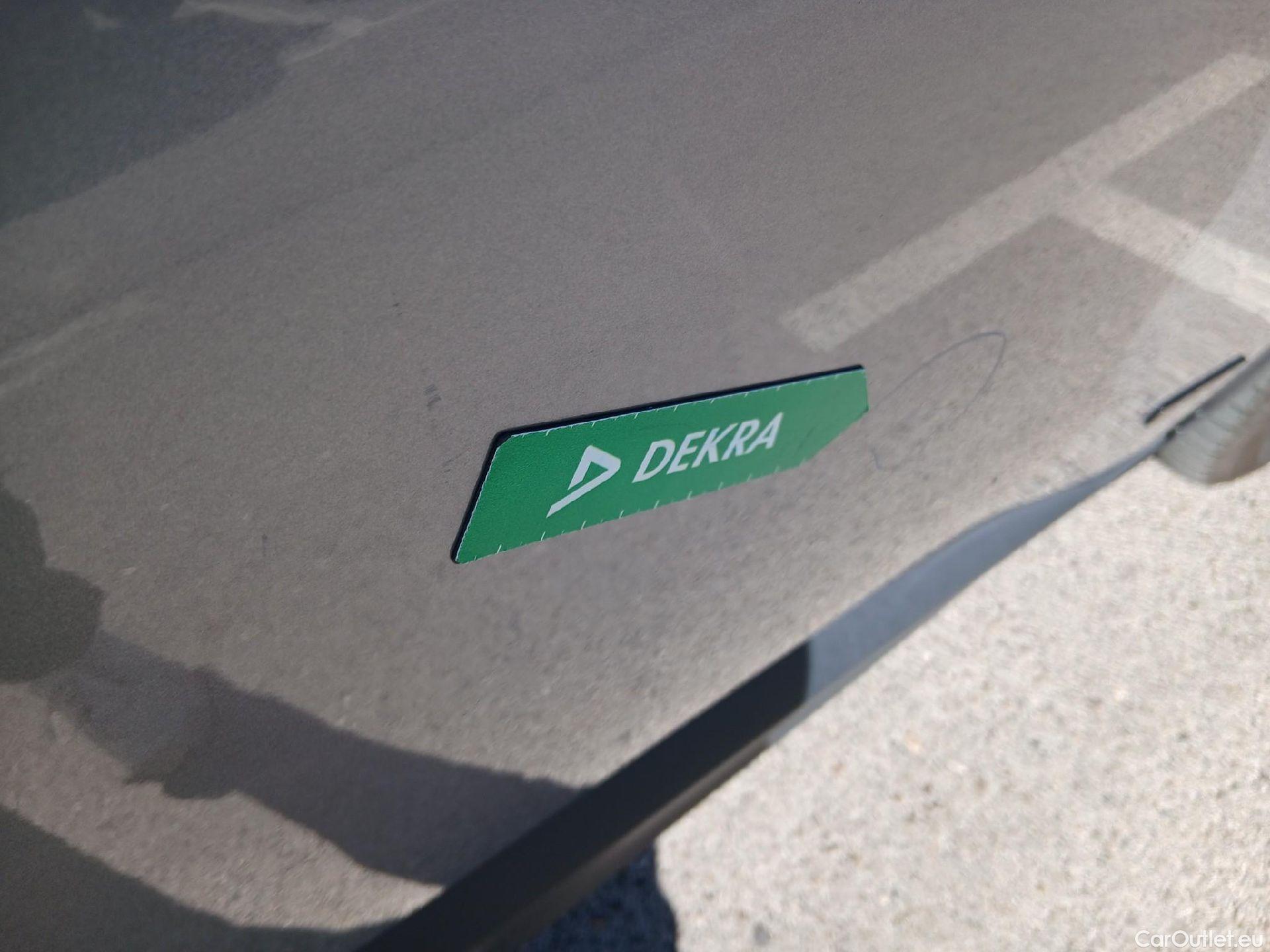  Opel   Grandland X Grandland X Plug-in-Hybrid Ultimate 1.6 180CV AT8 #28