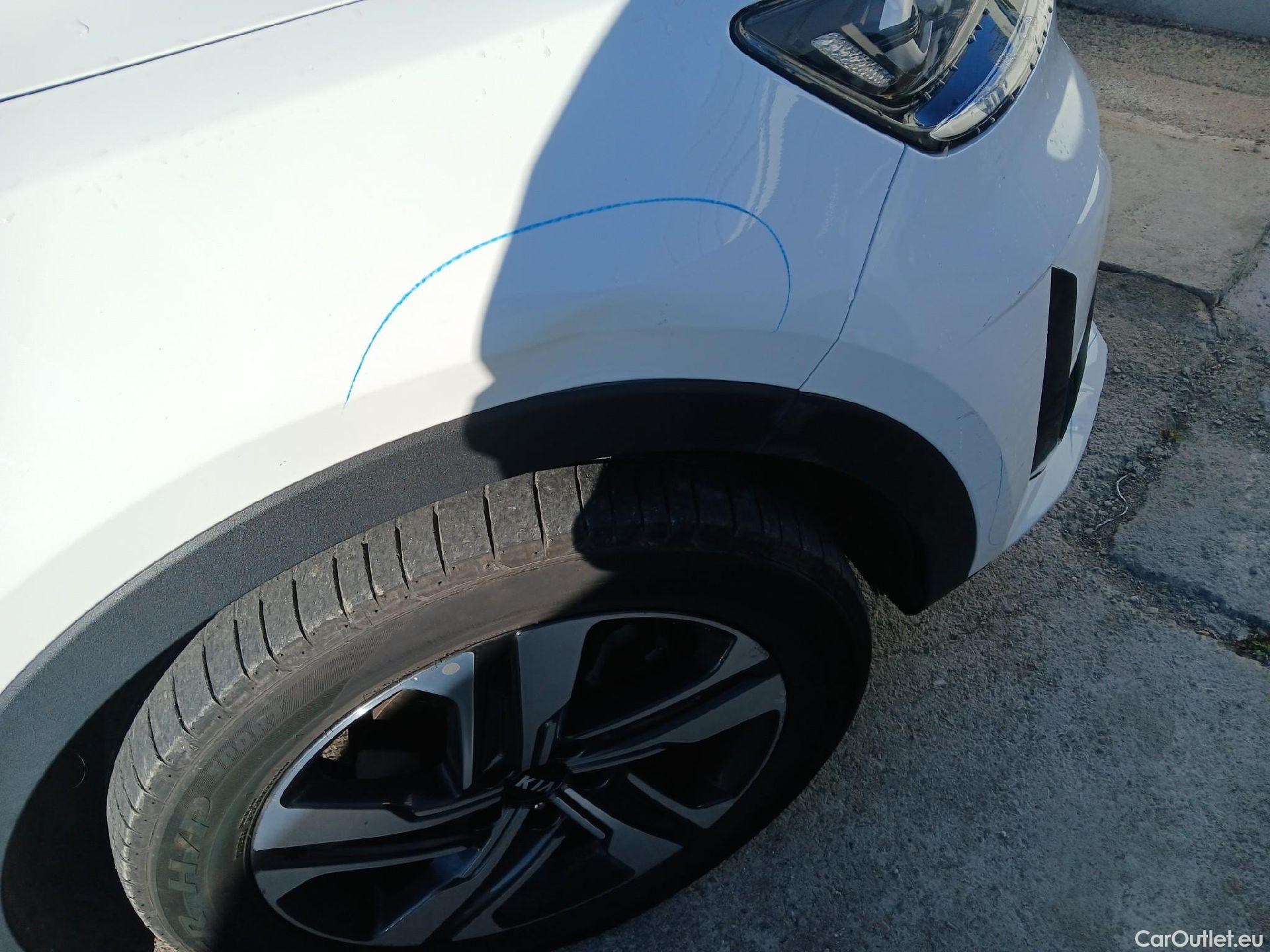  KIA  Sorento KIA  / 2020 / 5P / todoterreno 1.6 T-GDi HEV Emotion 4x4 7pl #29