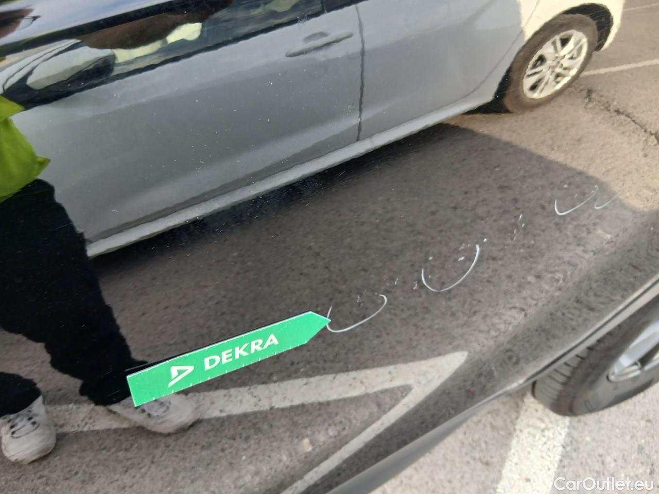  Land Rover  Discovery LAND ROVER  Sport / 2019 / 5P / todoterreno 2.0D I4- 150 PS AWD MHEV AT Standard #15