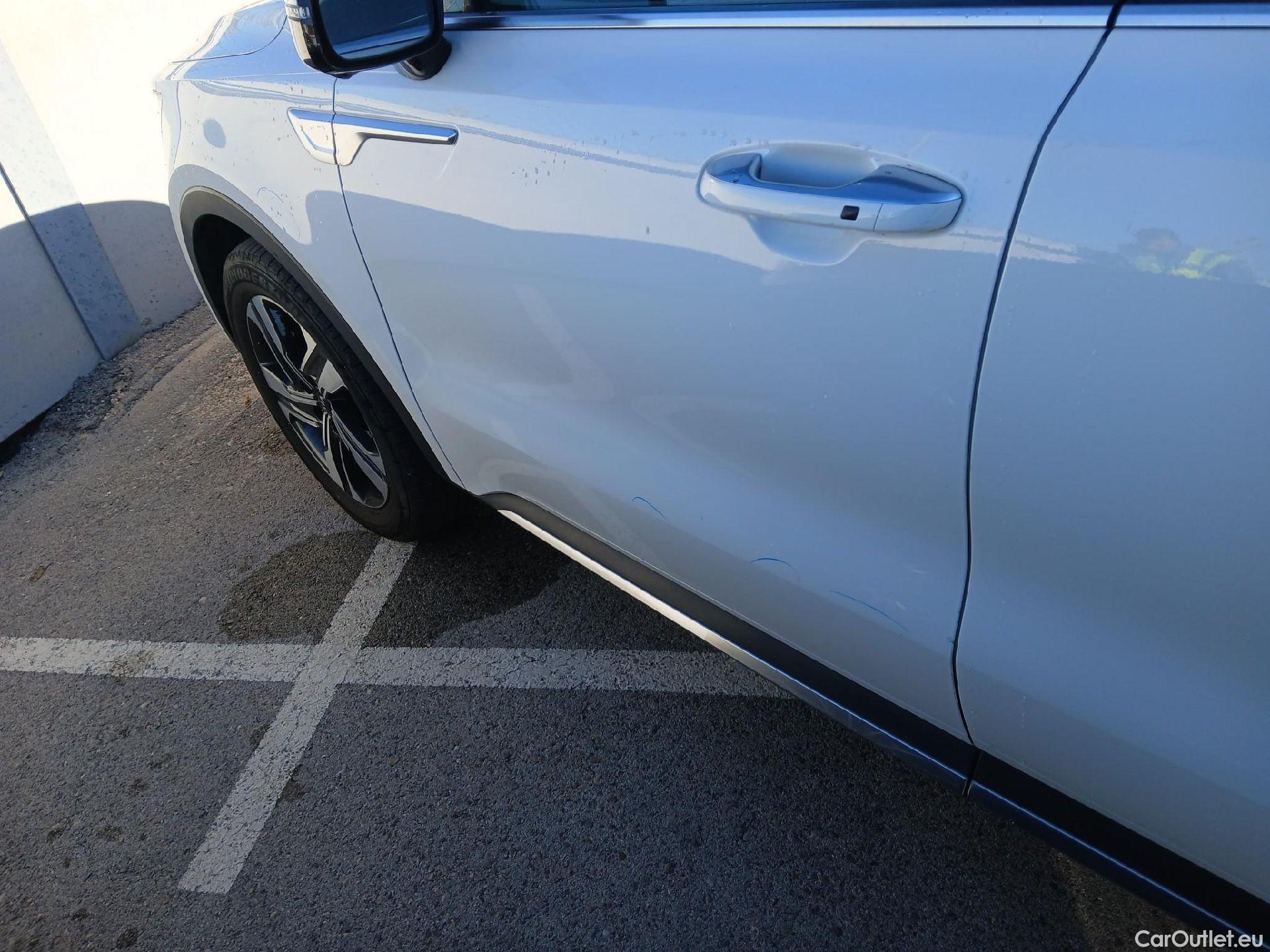  KIA  Sorento KIA  / 2020 / 5P / todoterreno 1.6 T-GDi HEV Emotion 4x4 7pl #15