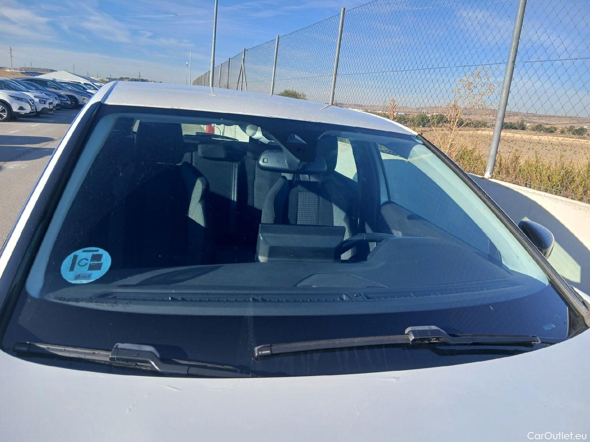  Peugeot  3008 PEUGEOT  / 2020 / 5P / todoterreno 1.5 BlueHDi 96kW (130CV) S&S Active Pack (CM) #21