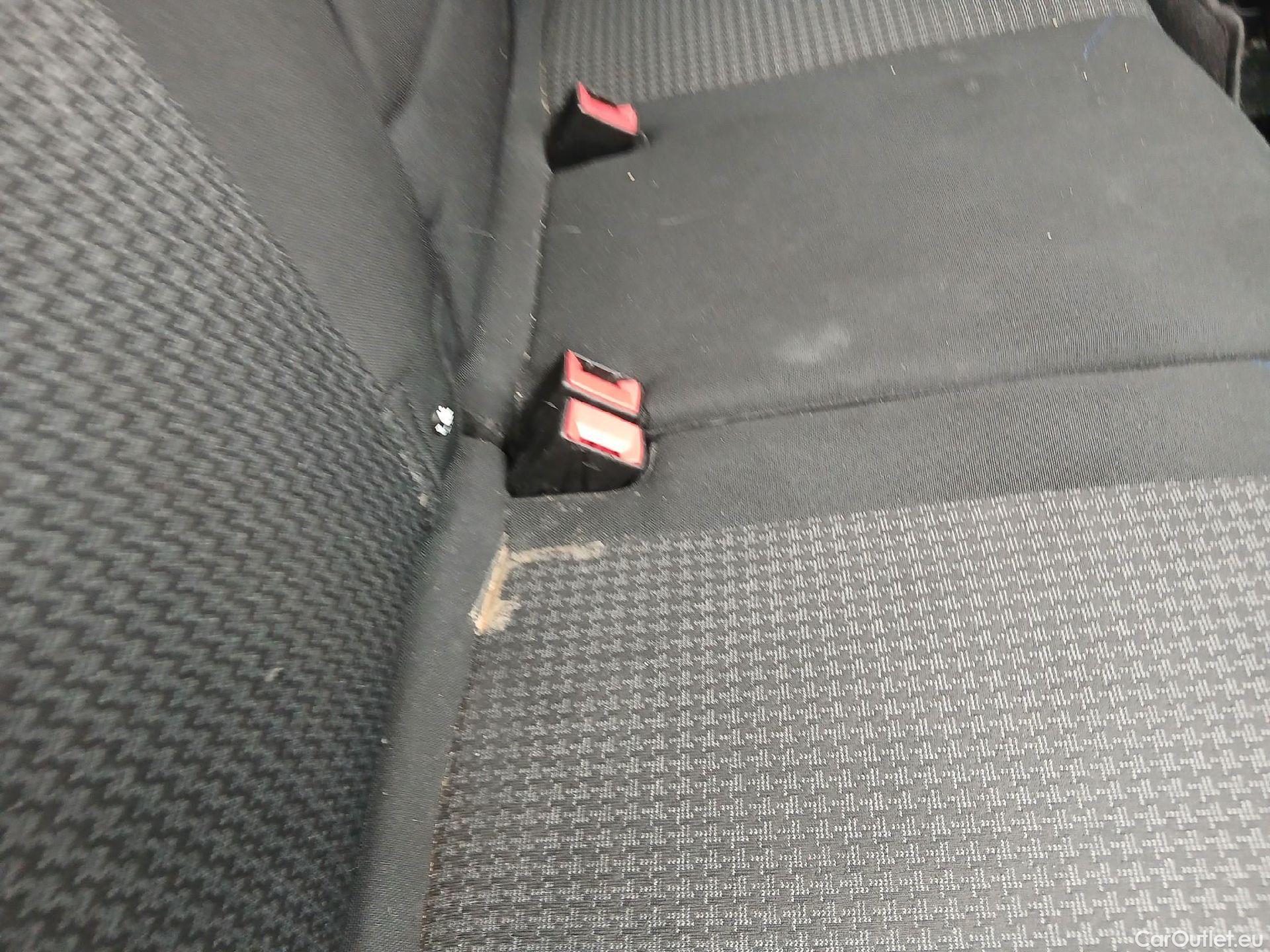  Peugeot  308 PEUGEOT  / 2017 / 5P / familiar SW Style BlueHDi 130 S&S #6