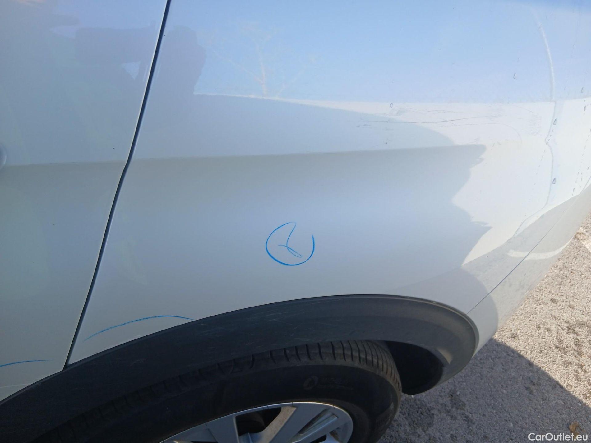  Peugeot  3008 PEUGEOT  / 2020 / 5P / todoterreno 1.5 BlueHDi 96kW (130CV) S&S Active Pack (CM) #25