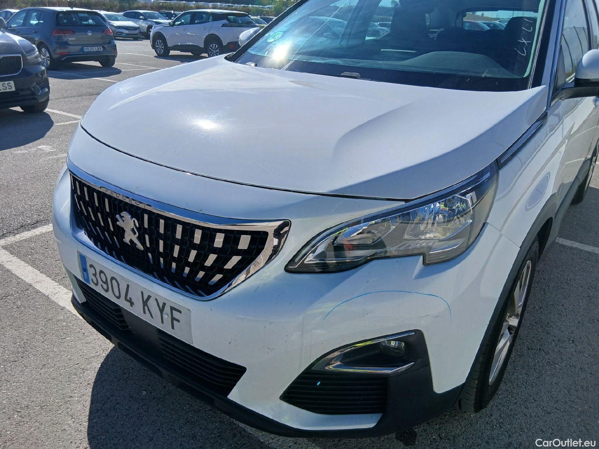  Peugeot  3008 PEUGEOT  / 2016 / 5P / todoterreno 1.5L BlueHDi 96kW (130CV) S&S Active (AC2) #16