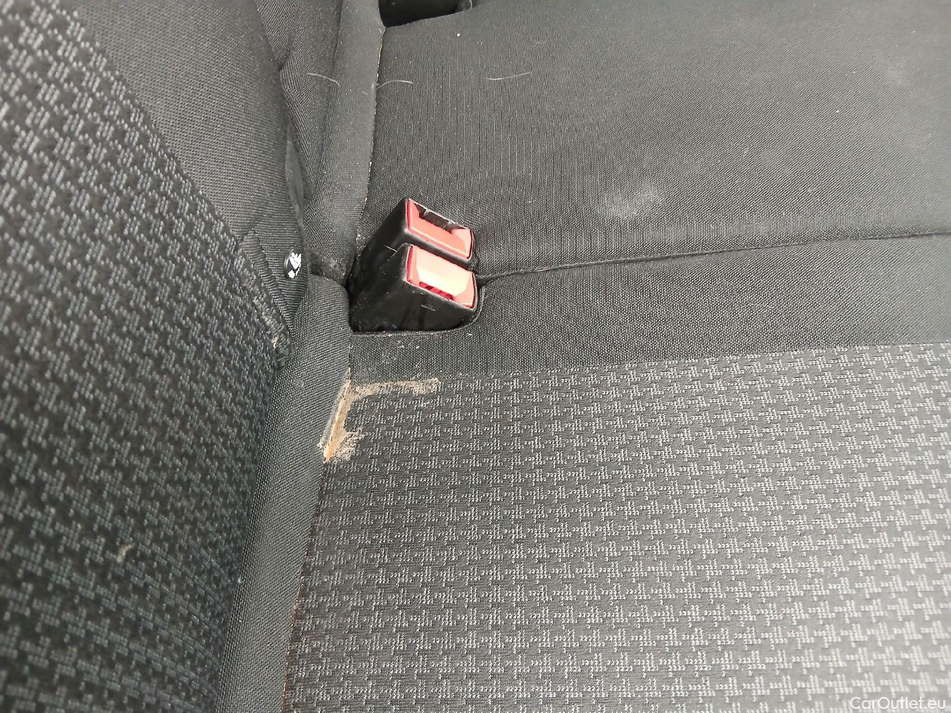  Peugeot  308 PEUGEOT  / 2017 / 5P / familiar SW Style BlueHDi 130 S&S #7