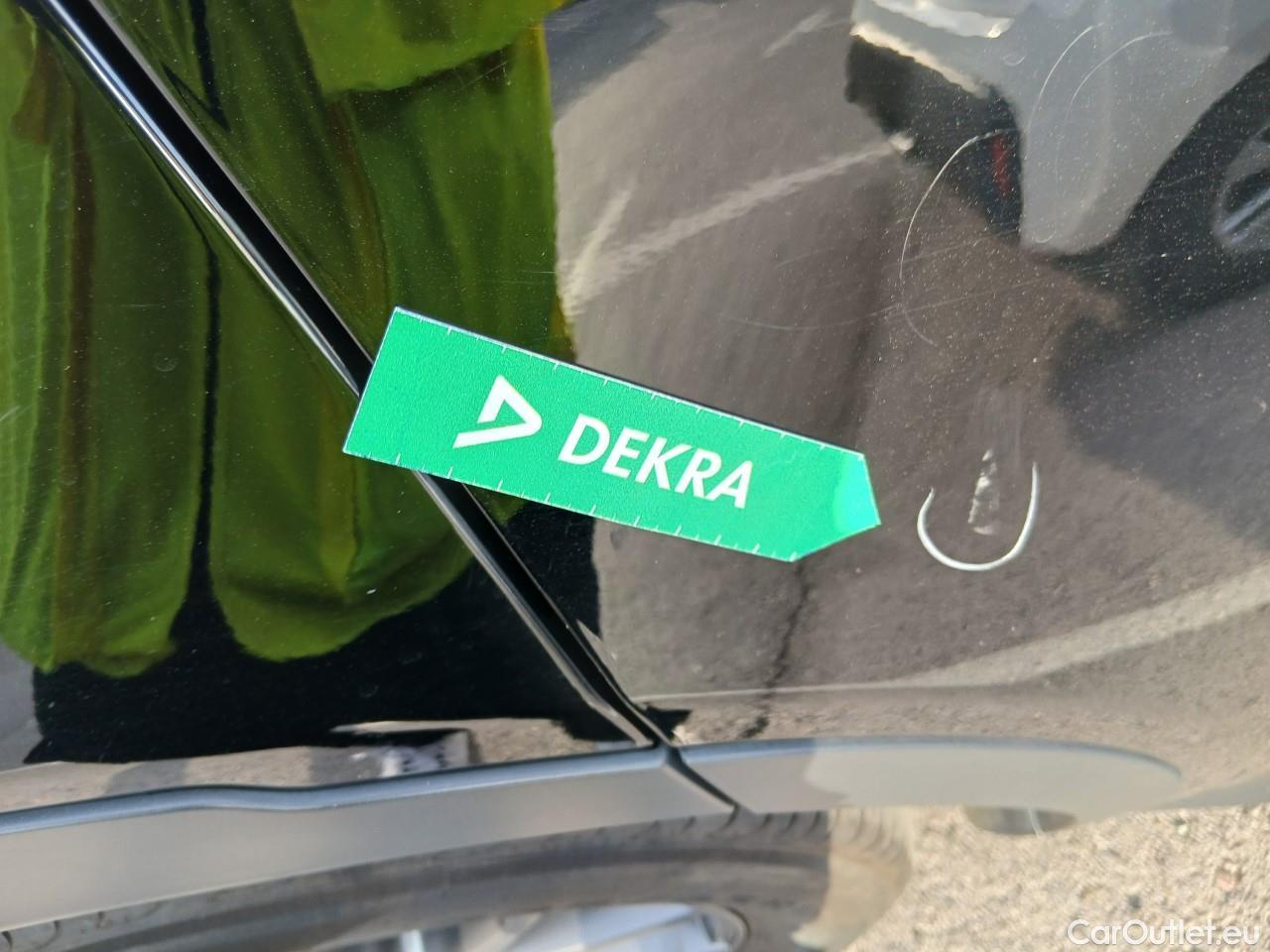  Land Rover  Discovery LAND ROVER  Sport / 2019 / 5P / todoterreno 2.0D I4- 150 PS AWD MHEV AT Standard #31