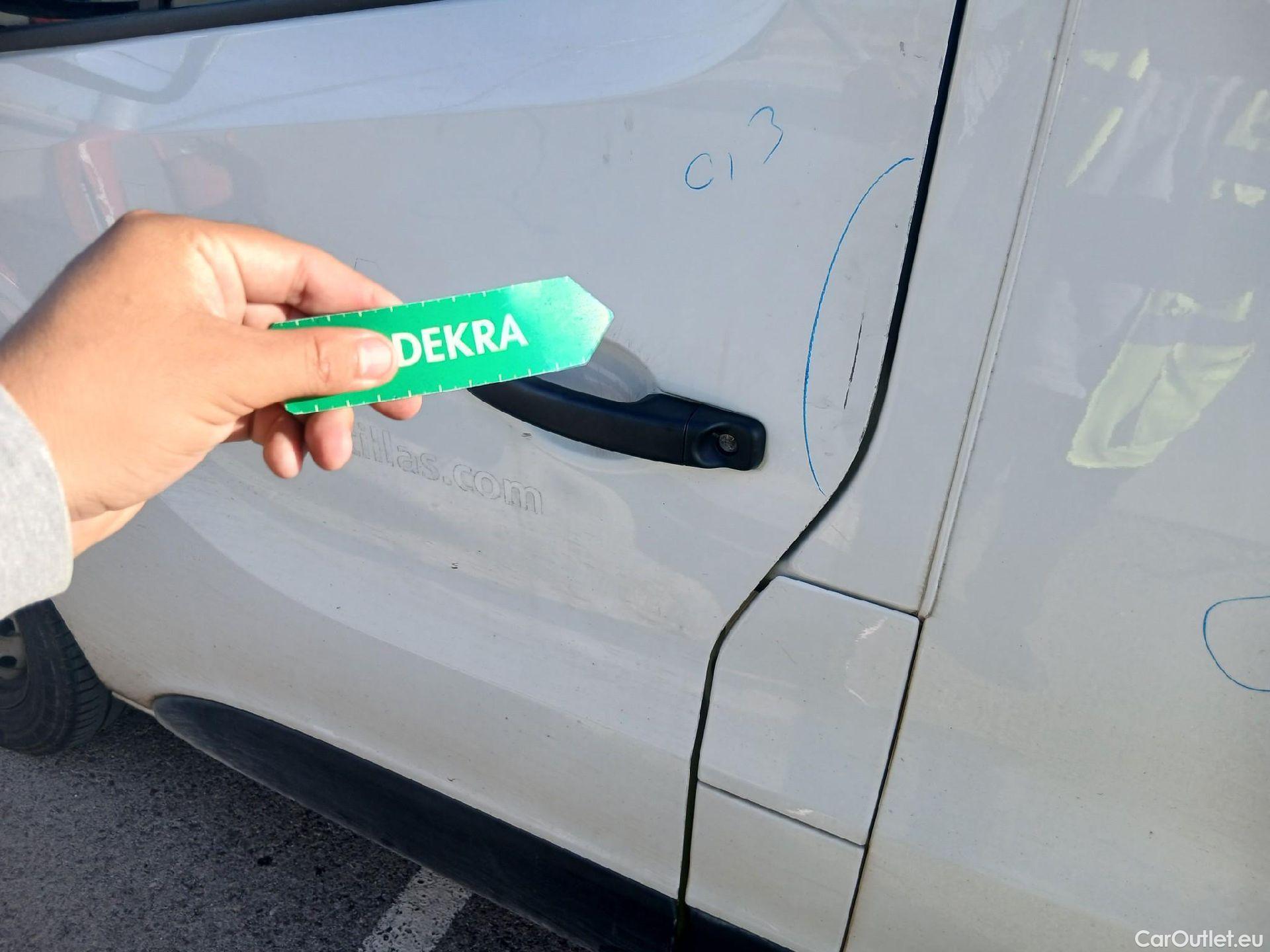  Opel  Vivaro  B Furgón/Combi Furgón L2H1 2.9T Expression 1.6 CDTI 115CV MT6 E5 #15