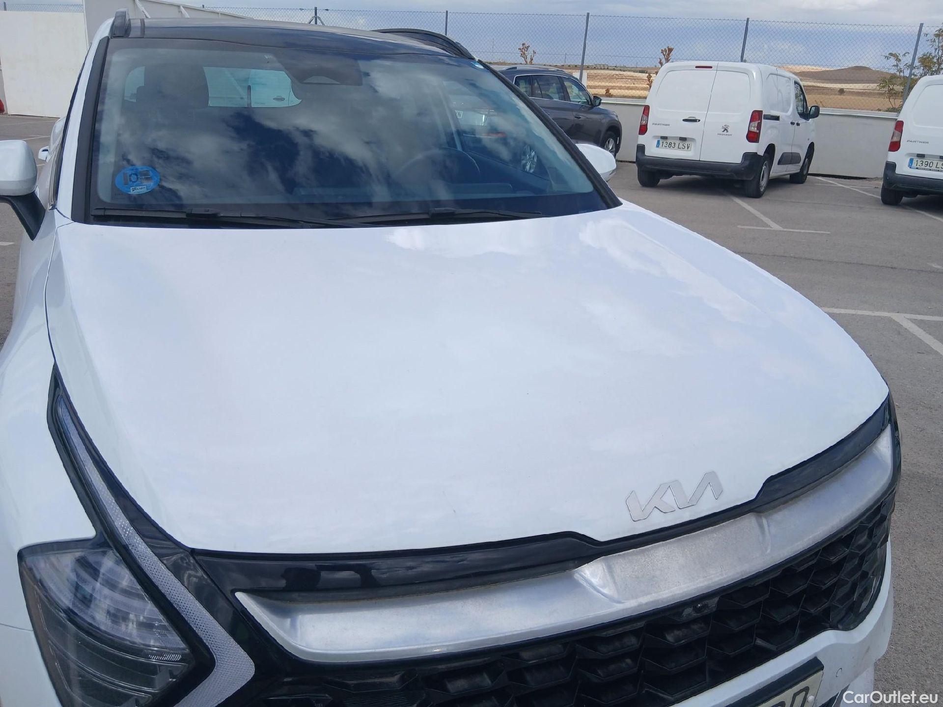  KIA  Sportage KIA  / 2022 / 5P / todoterreno 1.6 T-GDi PHEV 198kW (265CV) Tech 4X4 #8
