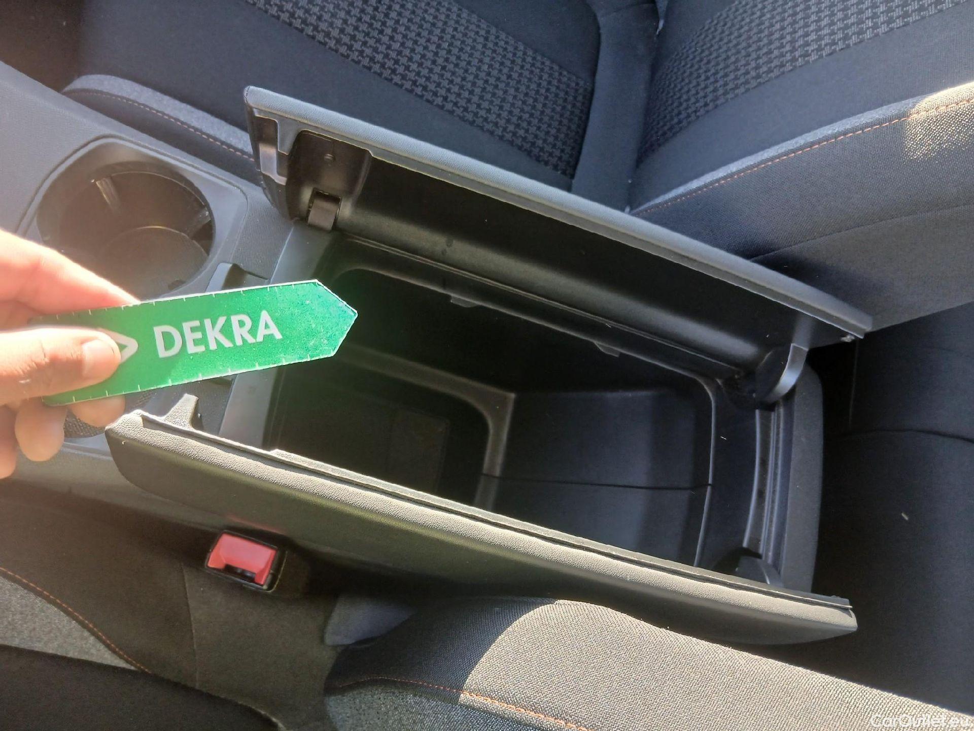  Peugeot  3008 PEUGEOT  / 2020 / 5P / todoterreno 1.5 BlueHDi 96kW (130CV) S&S Active Pack (CM) #12