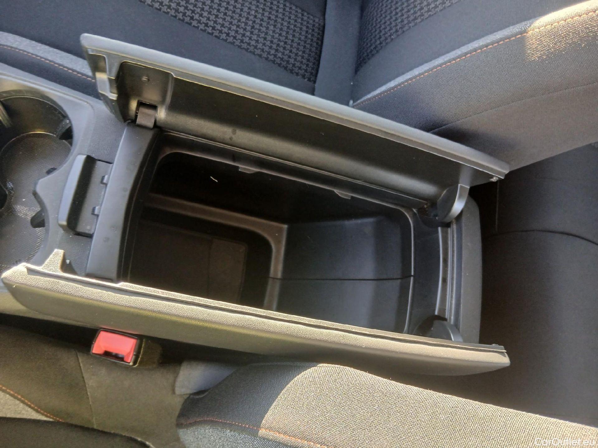  Peugeot  3008 PEUGEOT  / 2020 / 5P / todoterreno 1.5 BlueHDi 96kW (130CV) S&S Active Pack (CM) #13