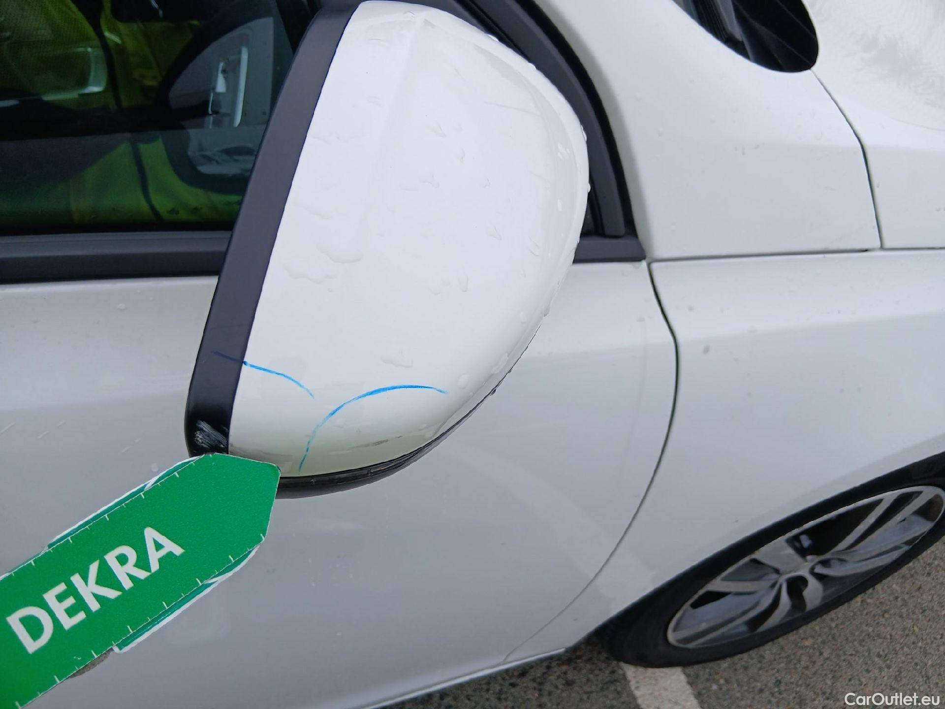  Peugeot  308 PEUGEOT  / 2017 / 5P / familiar SW Style BlueHDi 130 S&S #36