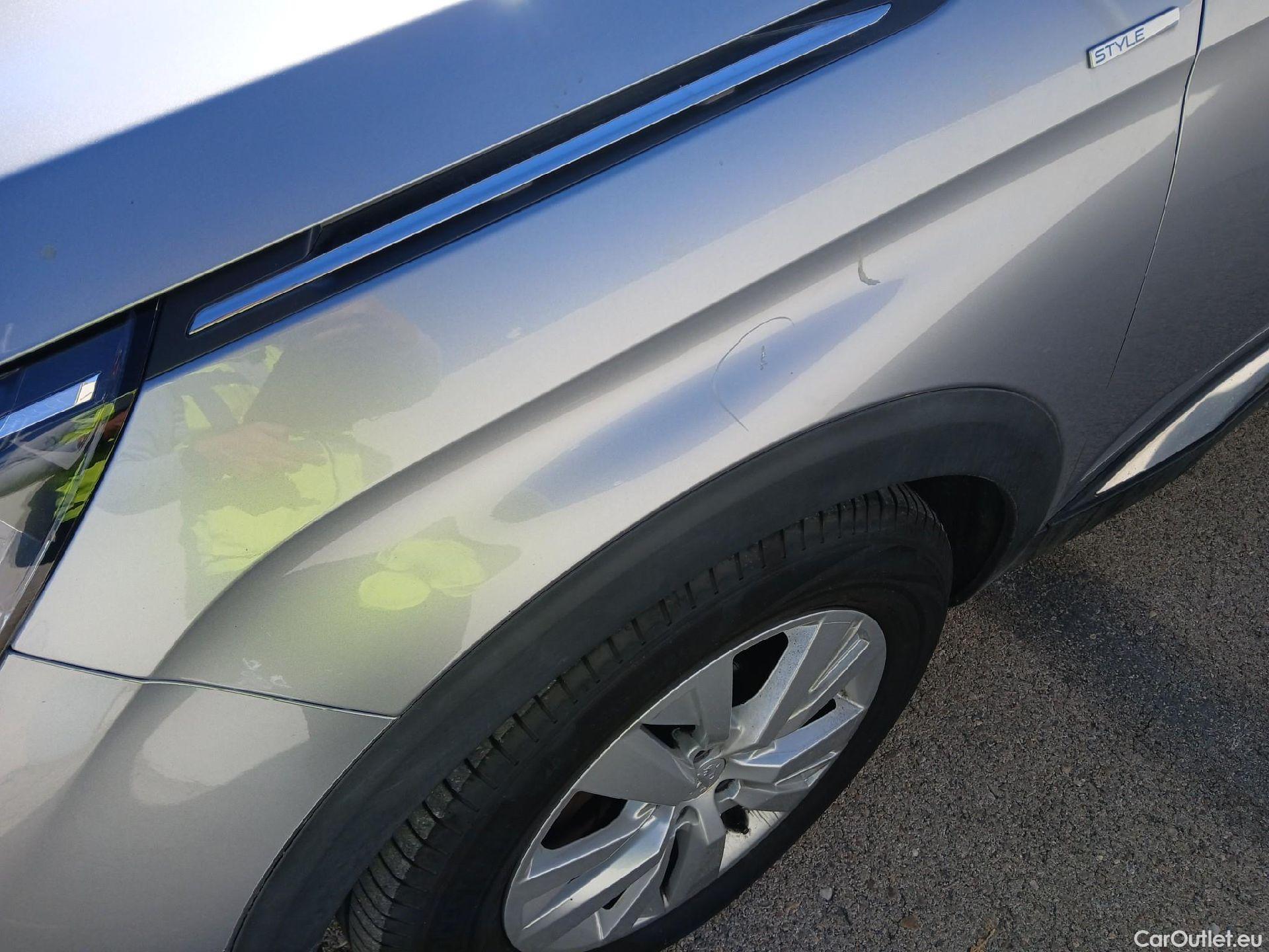  Peugeot  3008 PEUGEOT  / 2016 / 5P / todoterreno 1.5 BlueHDi 96kW (130CV) S&S Style #14