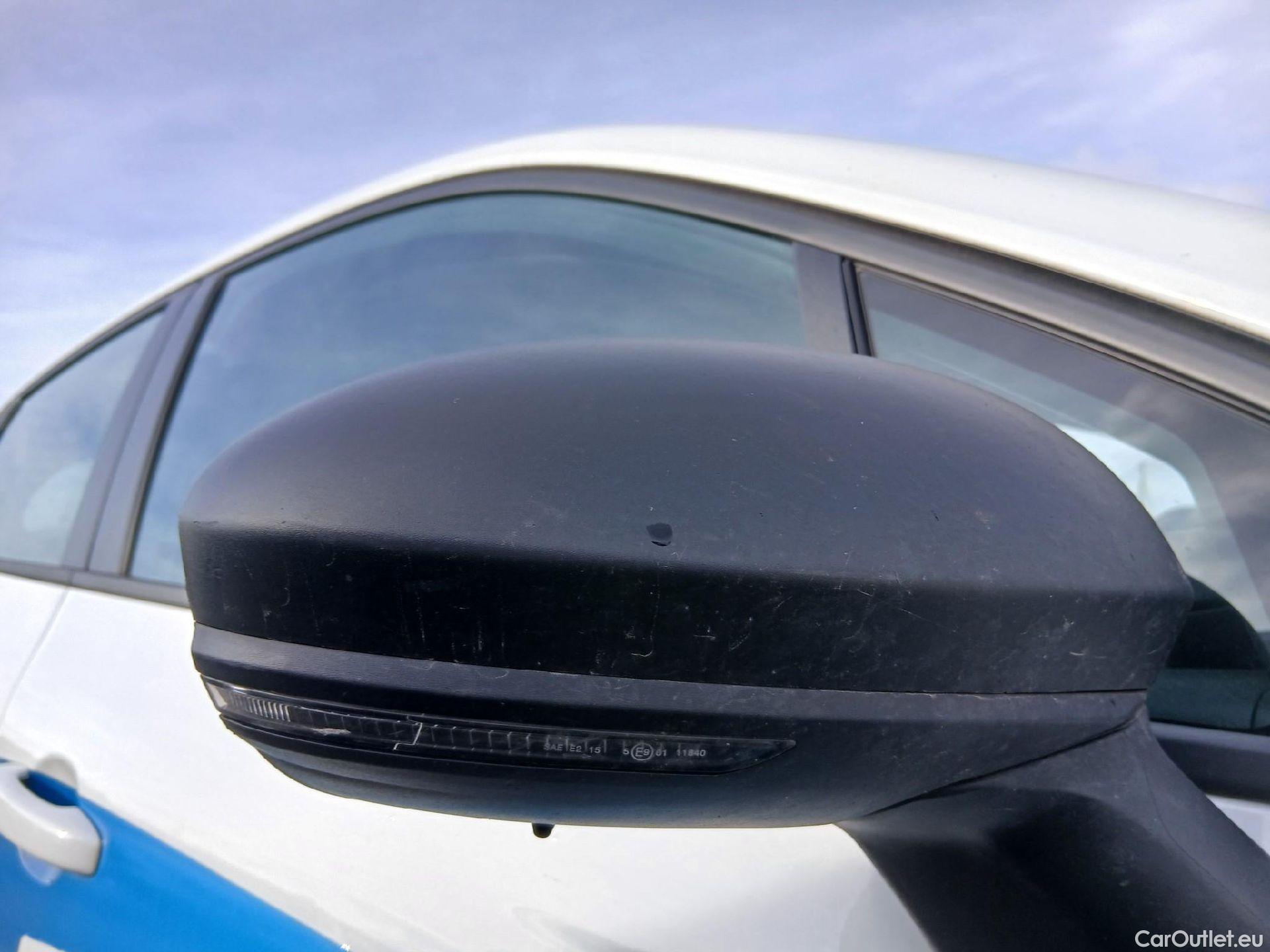  Renault  Clio RENAULT  / 2019 / 5P / berlina con portón Business TCe 74 kW (100CV) GLP #33