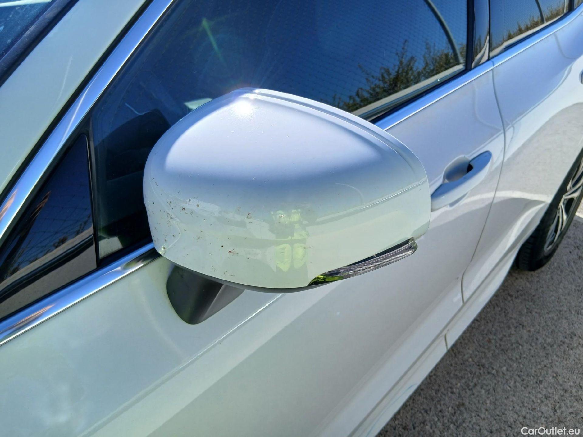 Volvo  XC60 VOLVO  / 2017 / 5P / todoterreno 2.0 D4 Business Plus Auto #7