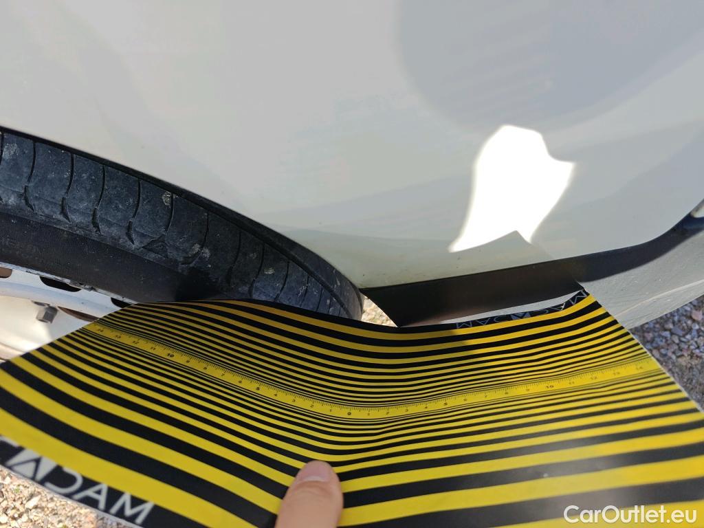 Citroen  Berlingo CITROEN  / 2018 / 3P / furgón derivado de turismo Talla M BlueHDi 100 CONTROL #6