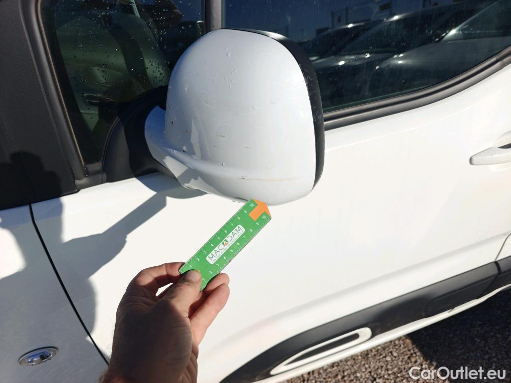 Citroen  Berlingo CITROEN  / 2018 / 5P / monovolumen compacto Talla M BlueHDi 100 S&S FEEL #36