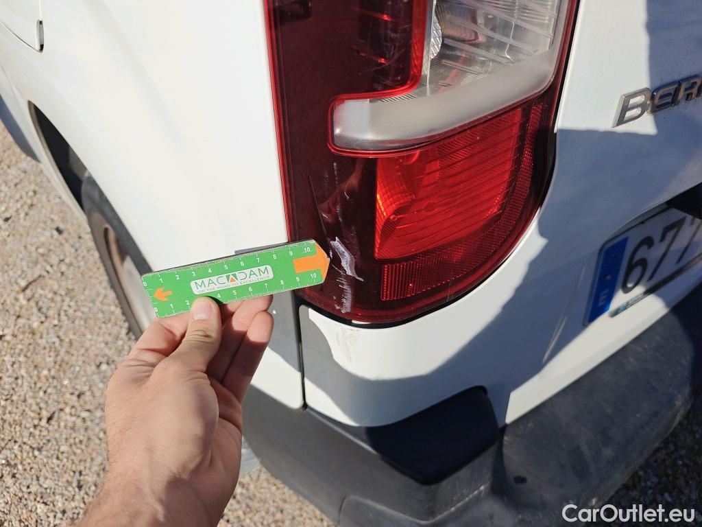 Citroen  Berlingo CITROEN  / 2018 / 3P / furgón derivado de turismo Talla M BlueHDi 100 CONTROL #18