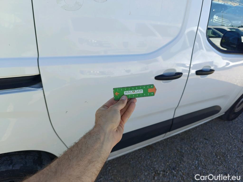 Citroen  Berlingo CITROEN  / 2018 / 3P / furgón derivado de turismo Talla M BlueHDi 100 CONTROL #26