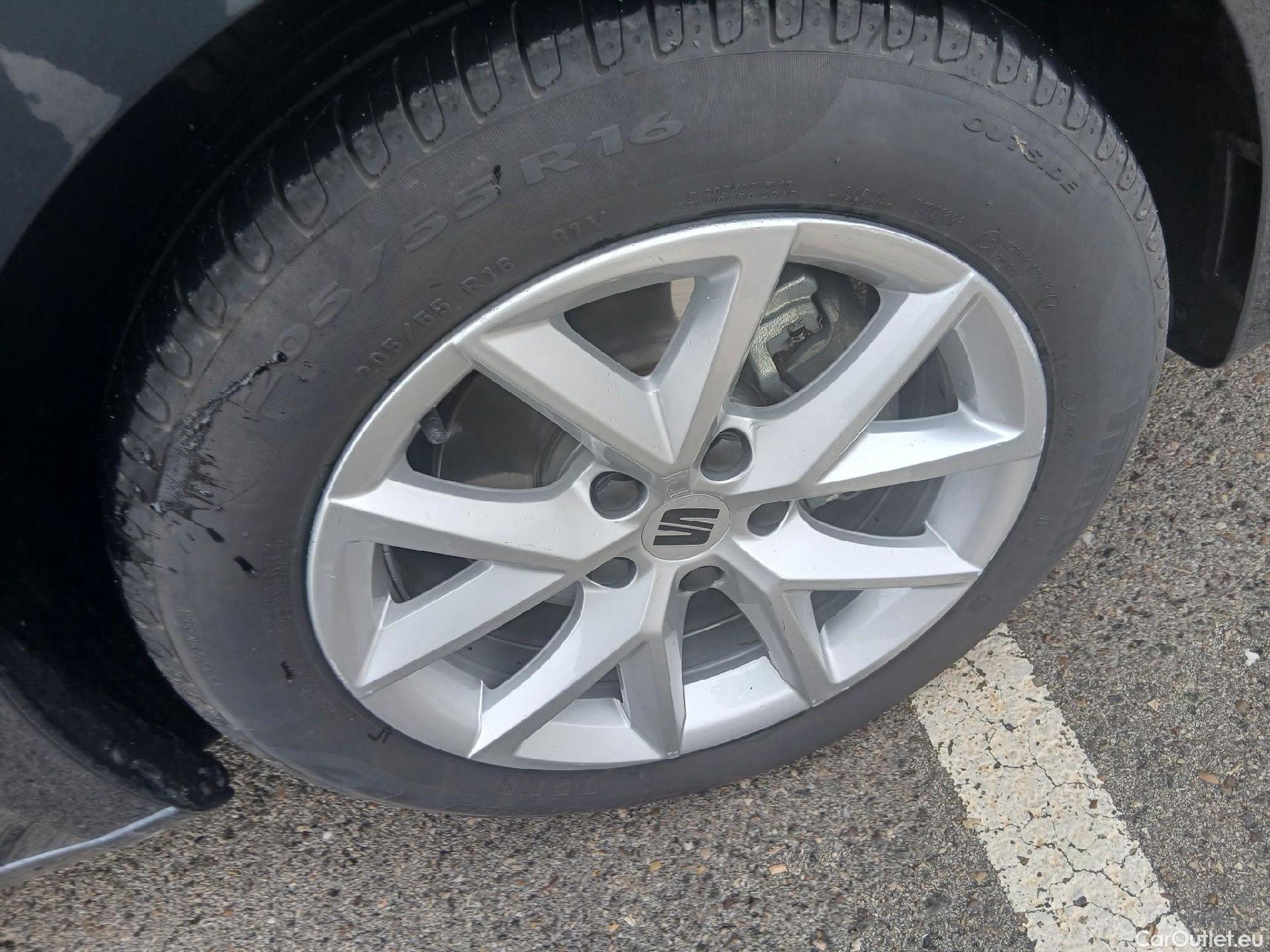  Land Rover  Discovery SEAT Nuevo León / 2020 / 5P / berlina con portón 2.0 TDI 85kW S&S Style Go(SP) #36