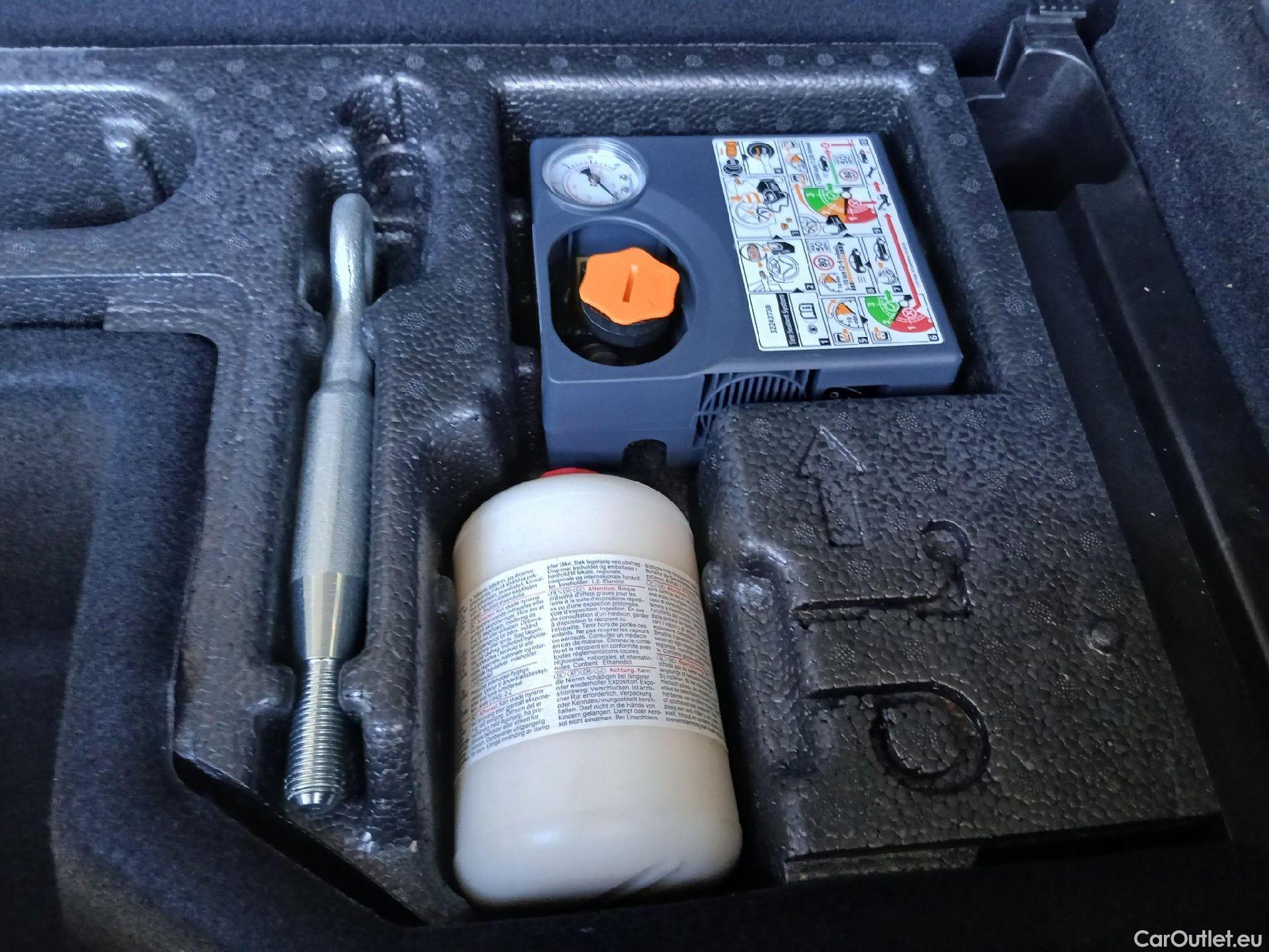 Volvo  XC60 VOLVO  / 2017 / 5P / todoterreno 2.0 D4 Business Plus Auto #13