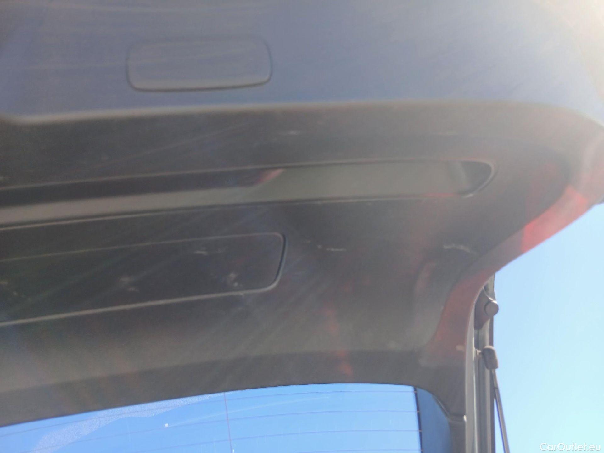  Volvo  XC 40 VOLVO XC40 / 2021 / 5P / todoterreno 1.5 T4 Recharge PHEV Essential Auto #3