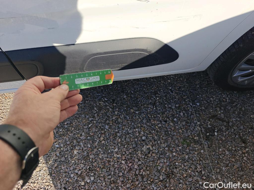 Citroen  Berlingo CITROEN  / 2018 / 5P / monovolumen compacto Talla M BlueHDi 100 S&S FEEL #27