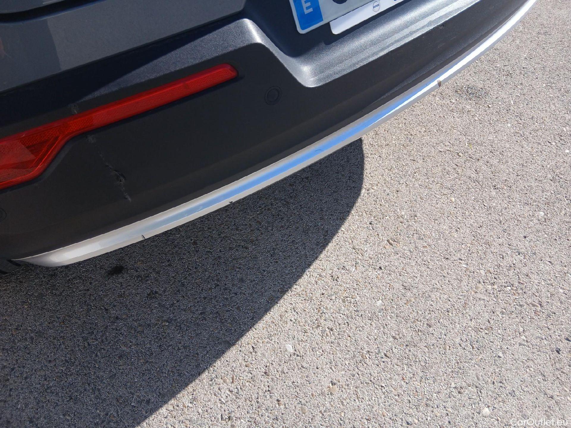  Volvo  XC 40 VOLVO XC40 / 2021 / 5P / todoterreno 1.5 T4 Recharge PHEV Essential Auto #38