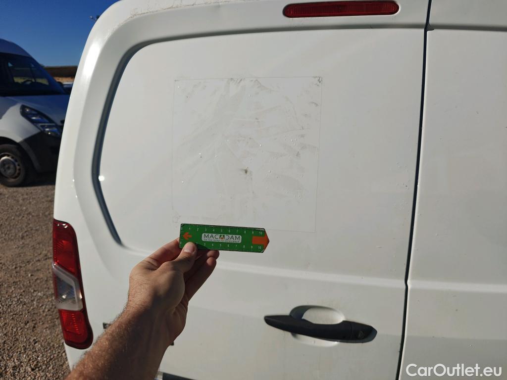 Citroen  Berlingo CITROEN  / 2018 / 3P / furgón derivado de turismo Talla M BlueHDi 100 CONTROL #32