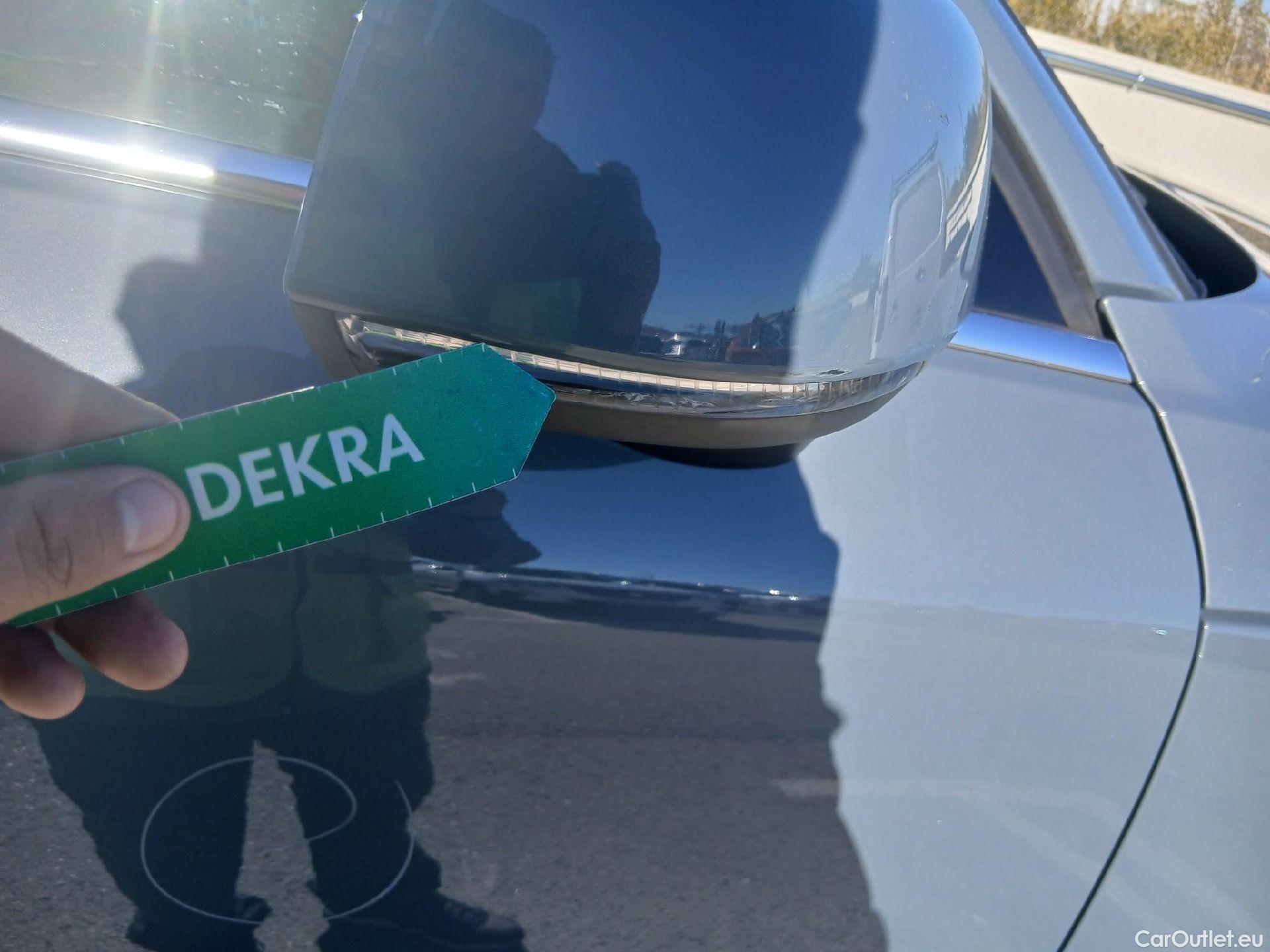  Volvo  XC 40 VOLVO XC40 / 2021 / 5P / todoterreno 1.5 T4 Recharge PHEV Essential Auto #45