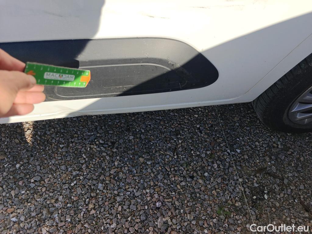 Citroen  Berlingo CITROEN  / 2018 / 5P / monovolumen compacto Talla M BlueHDi 100 S&S FEEL #28