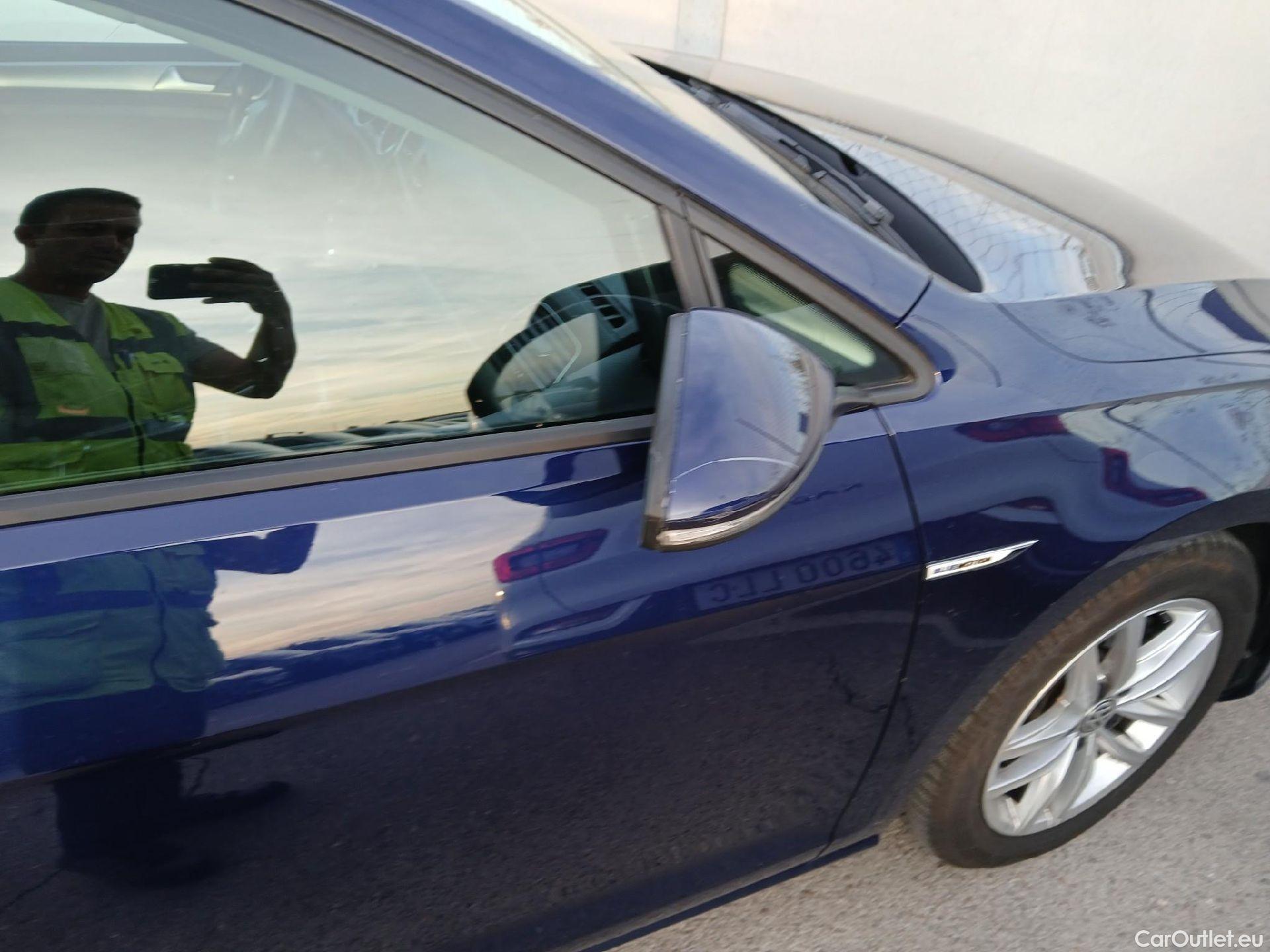  Volkswagen  Golf  VOLKSWAGEN / 2016 / 5P / familiar Last Edition 1.5 TSI 96kW(130CV) Variant #22