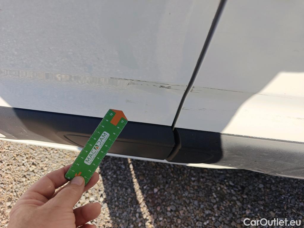 Citroen  Berlingo CITROEN  / 2018 / 5P / monovolumen compacto Talla M BlueHDi 100 S&S FEEL #16