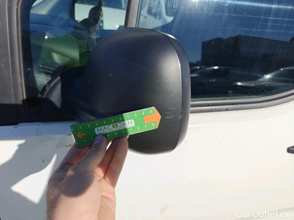 Citroen  Berlingo CITROEN  / 2018 / 3P / furgón derivado de turismo Talla M BlueHDi 100 CONTROL #70