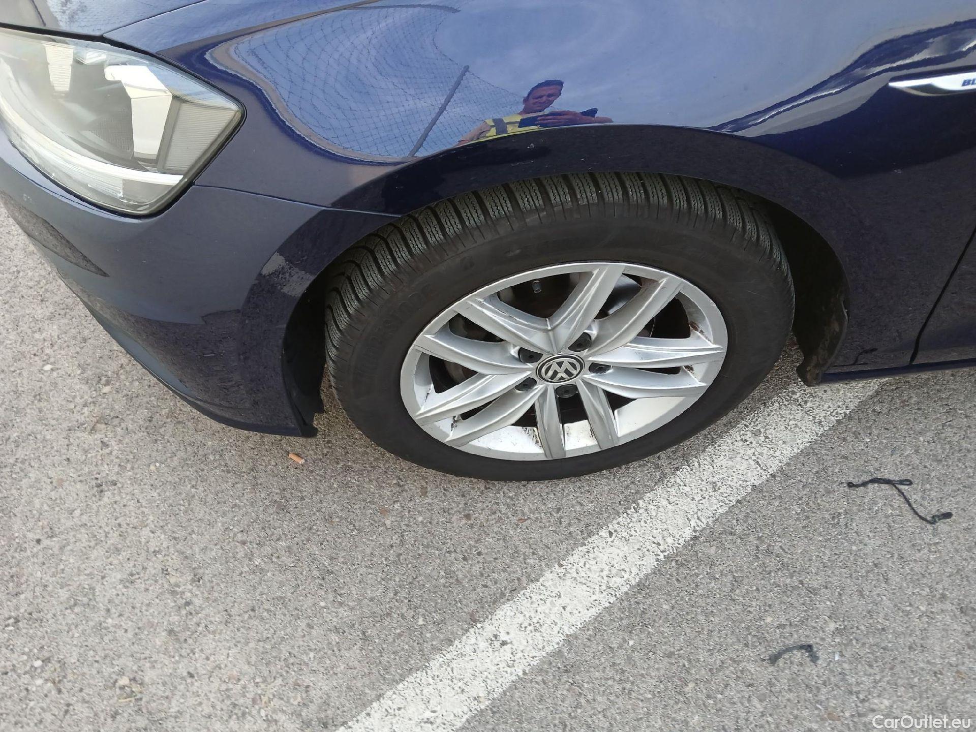  Volkswagen  Golf  VOLKSWAGEN / 2016 / 5P / familiar Last Edition 1.5 TSI 96kW(130CV) Variant #6