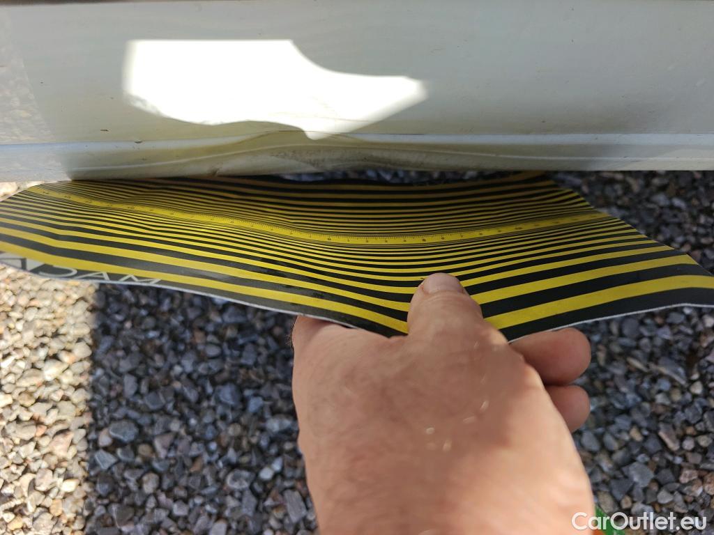 Citroen  Berlingo CITROEN  / 2018 / 5P / monovolumen compacto Talla M BlueHDi 100 S&S FEEL #9