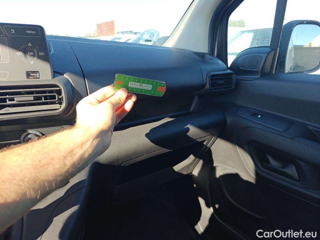 Citroen  Berlingo CITROEN  / 2018 / 3P / furgón derivado de turismo Talla M BlueHDi 100 CONTROL #67