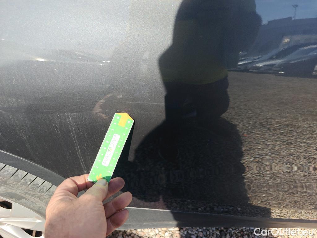  Bmw  X2 BMW  / 2017 / 5P / todoterreno sDrive18d (AC) #17