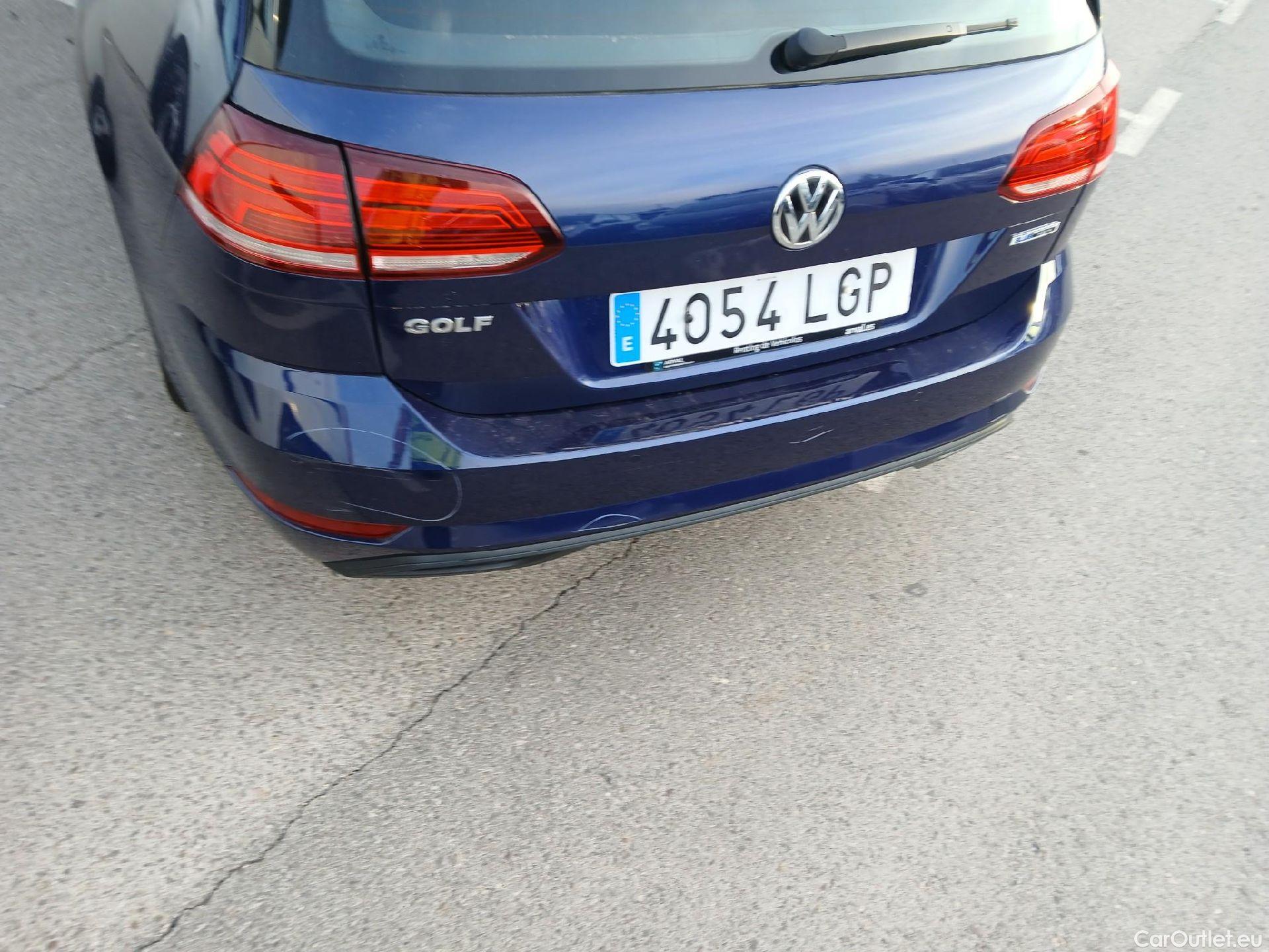  Volkswagen  Golf  VOLKSWAGEN / 2016 / 5P / familiar Last Edition 1.5 TSI 96kW(130CV) Variant #13