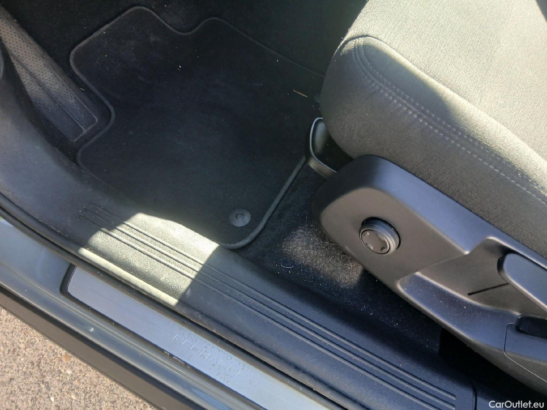  Volvo  XC 40 VOLVO XC40 / 2021 / 5P / todoterreno 1.5 T4 Recharge PHEV Essential Auto #10