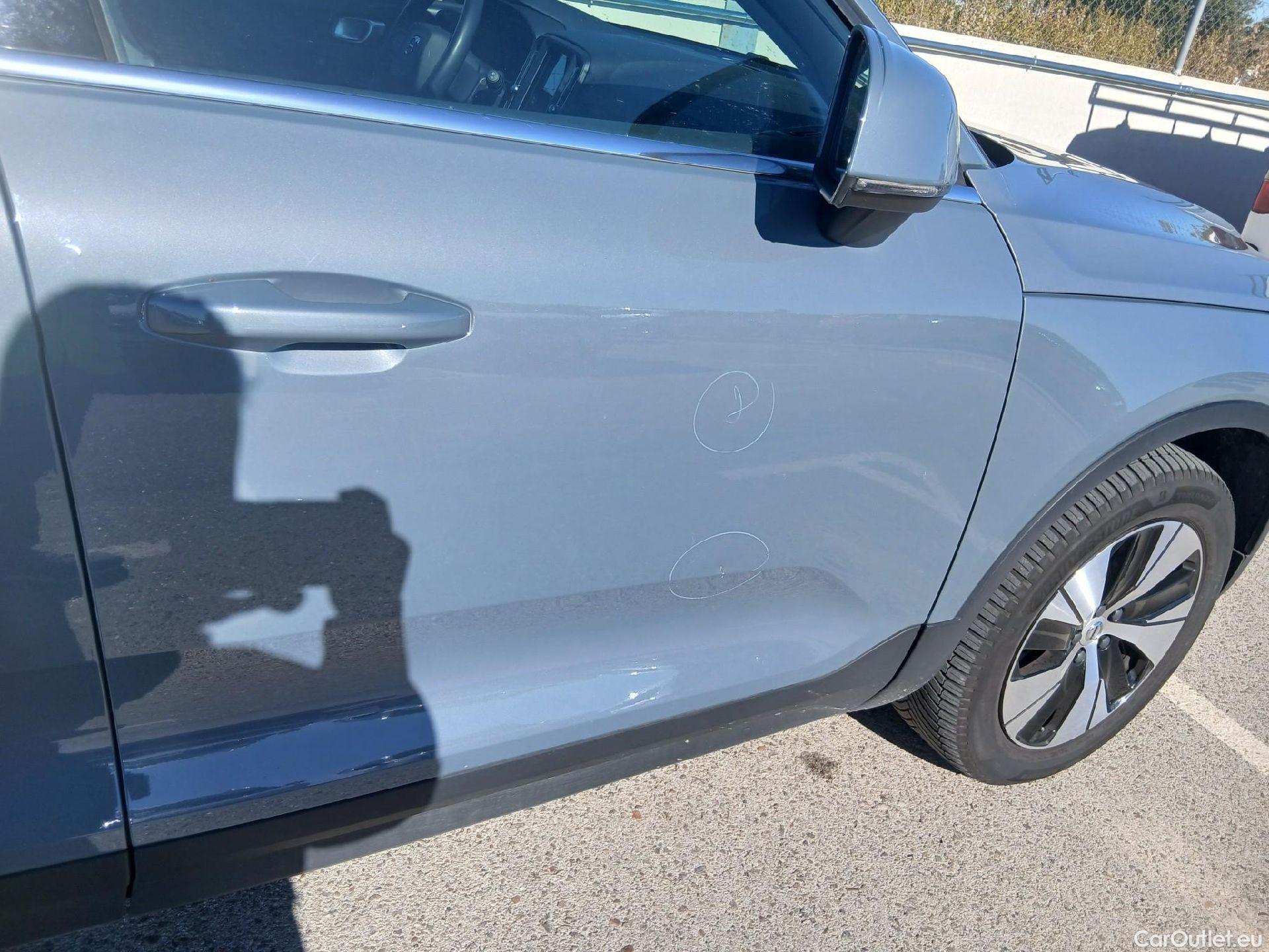  Volvo  XC 40 VOLVO XC40 / 2021 / 5P / todoterreno 1.5 T4 Recharge PHEV Essential Auto #43